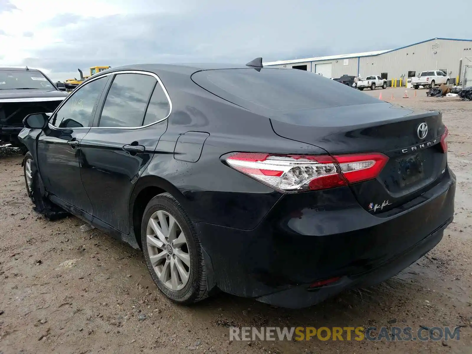 3 Photograph of a damaged car 4T1B11HK1KU760818 TOYOTA CAMRY 2019