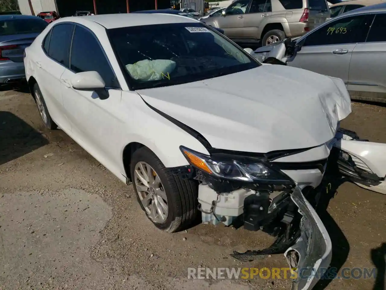 1 Photograph of a damaged car 4T1B11HK1KU760916 TOYOTA CAMRY 2019