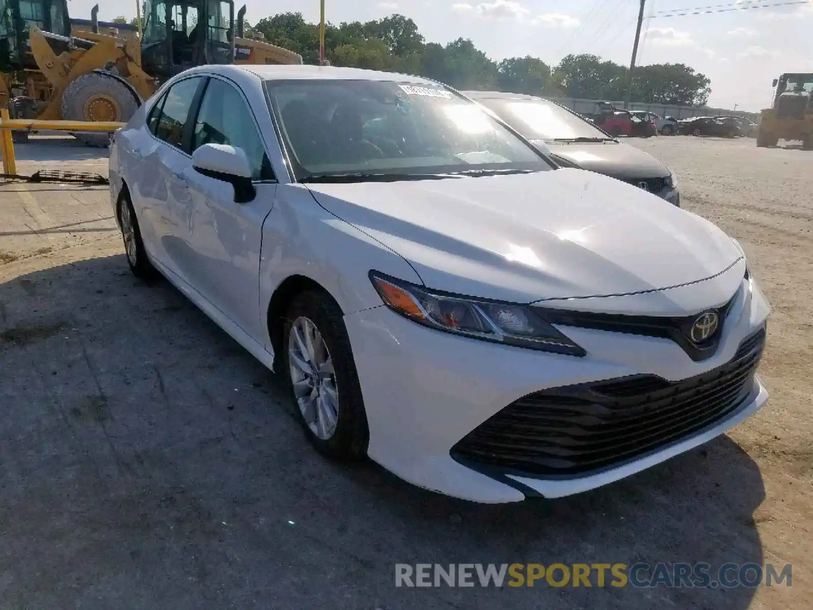 1 Photograph of a damaged car 4T1B11HK1KU761208 TOYOTA CAMRY 2019