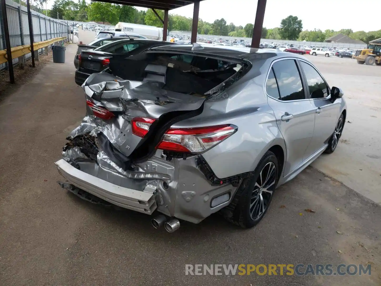 4 Photograph of a damaged car 4T1B11HK1KU761516 TOYOTA CAMRY 2019