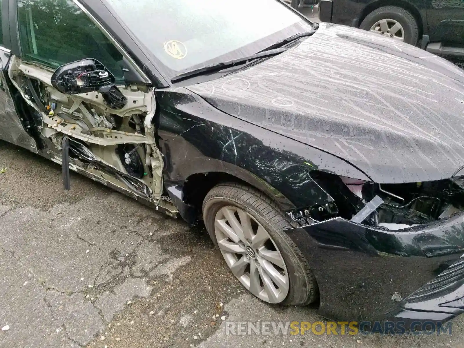 9 Photograph of a damaged car 4T1B11HK1KU764321 TOYOTA CAMRY 2019