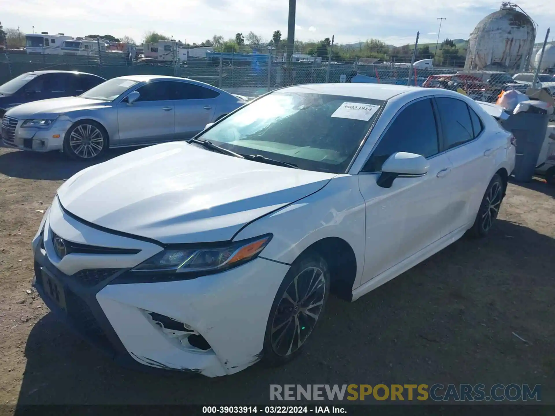 2 Photograph of a damaged car 4T1B11HK1KU766280 TOYOTA CAMRY 2019