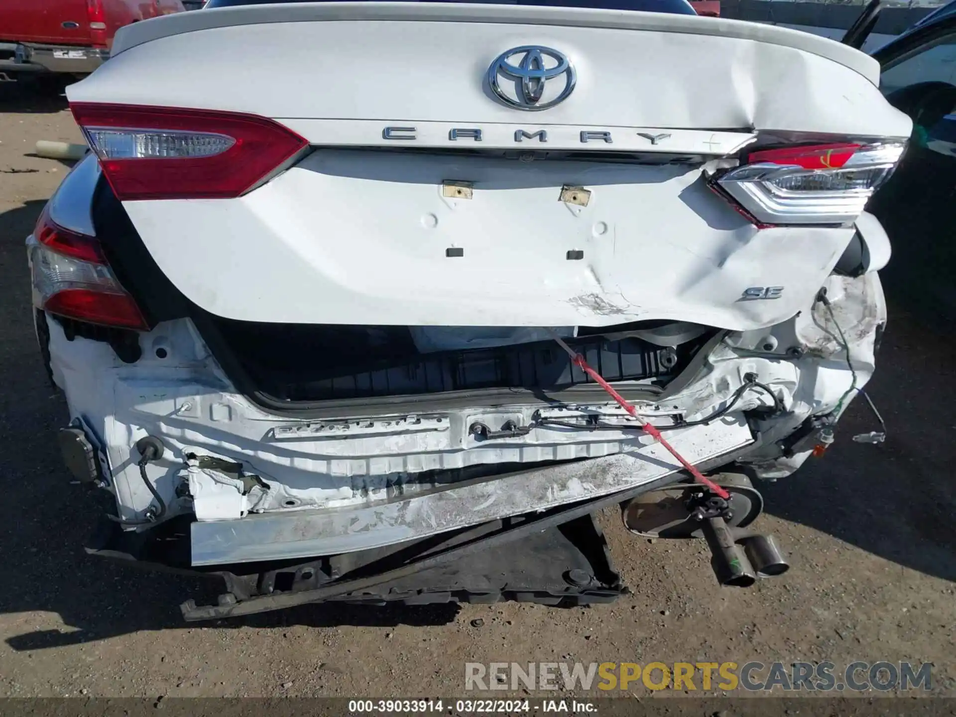 6 Photograph of a damaged car 4T1B11HK1KU766280 TOYOTA CAMRY 2019