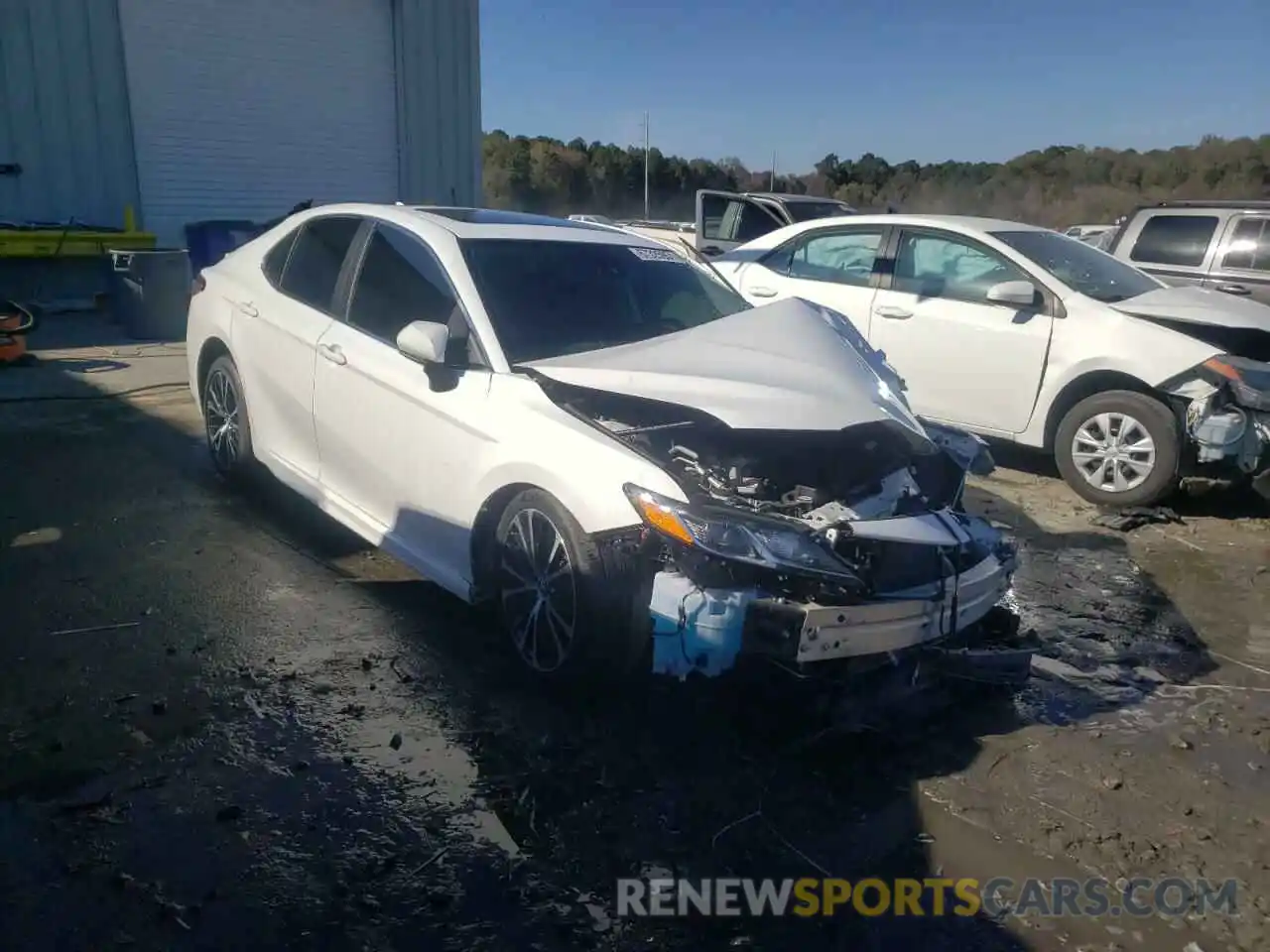 1 Photograph of a damaged car 4T1B11HK1KU767090 TOYOTA CAMRY 2019