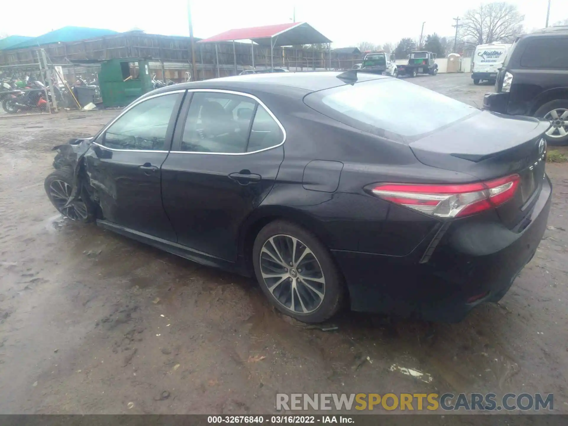 3 Photograph of a damaged car 4T1B11HK1KU767445 TOYOTA CAMRY 2019