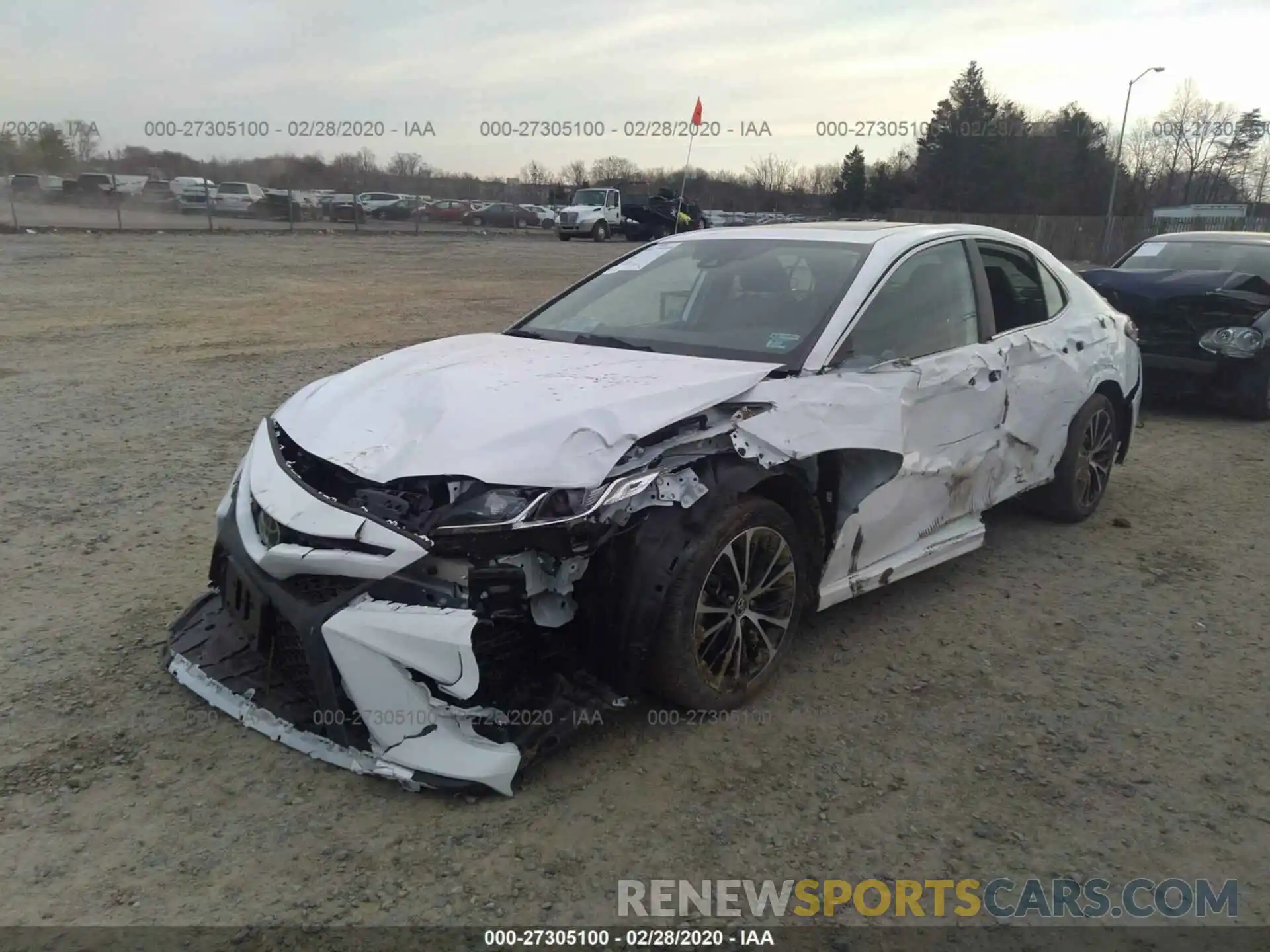 2 Photograph of a damaged car 4T1B11HK1KU767512 TOYOTA CAMRY 2019