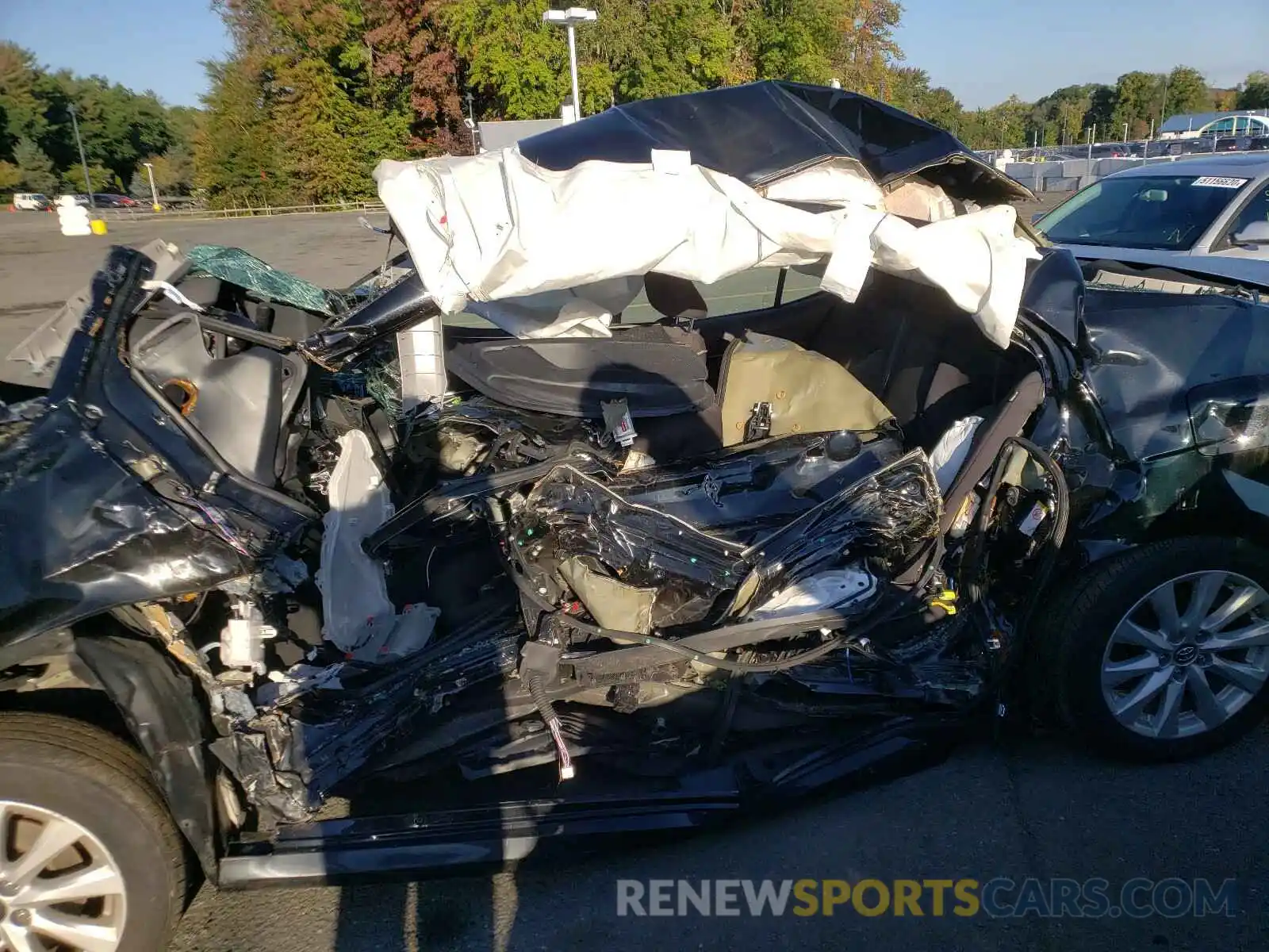 9 Photograph of a damaged car 4T1B11HK1KU768594 TOYOTA CAMRY 2019