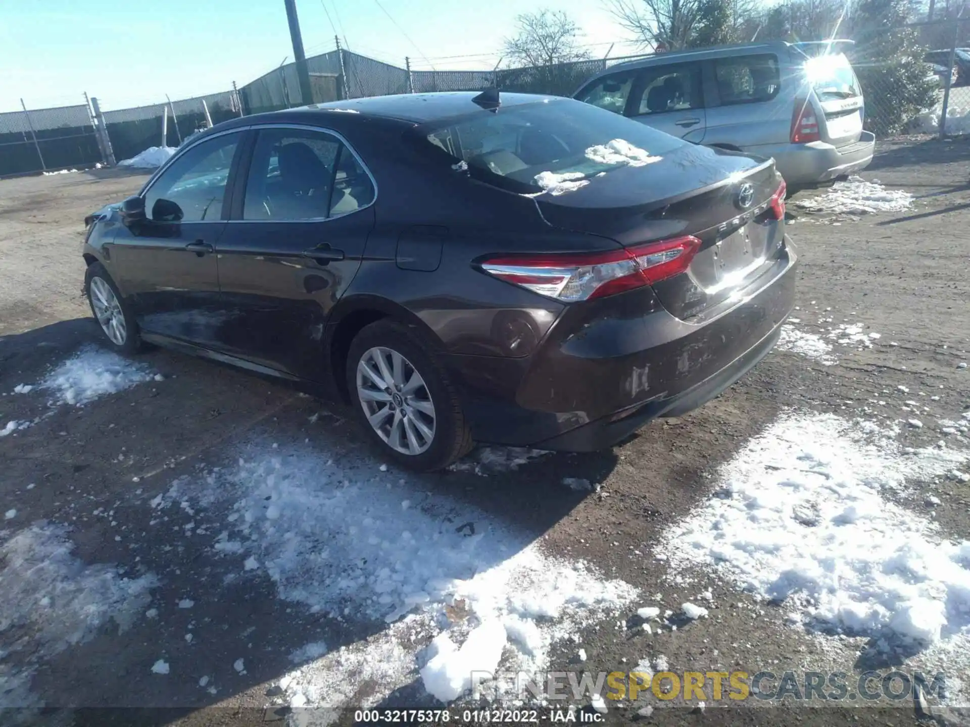 3 Photograph of a damaged car 4T1B11HK1KU768711 TOYOTA CAMRY 2019