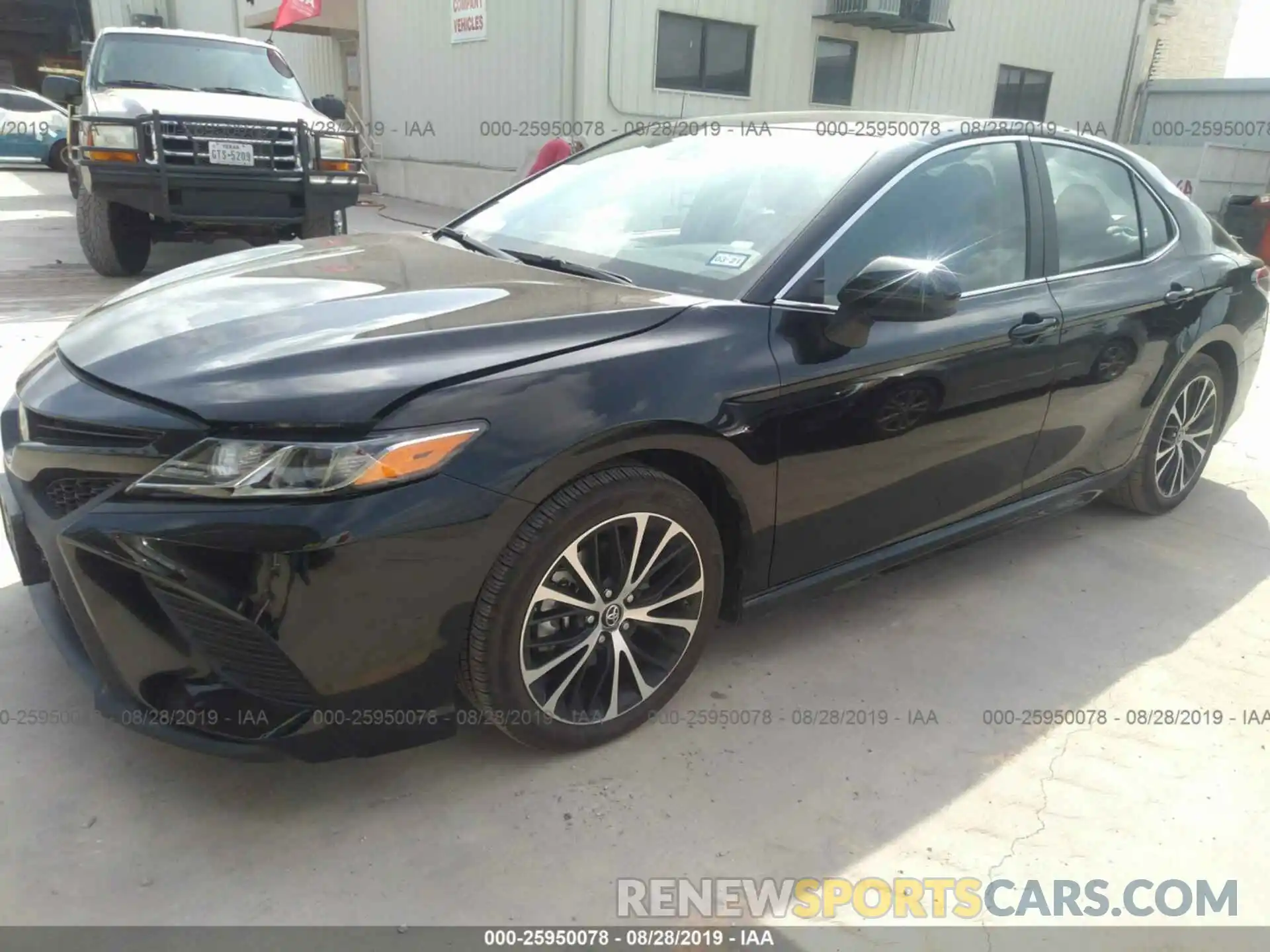 2 Photograph of a damaged car 4T1B11HK1KU769289 TOYOTA CAMRY 2019