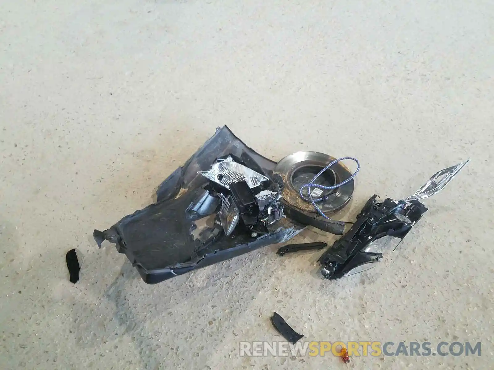 9 Photograph of a damaged car 4T1B11HK1KU769650 TOYOTA CAMRY 2019