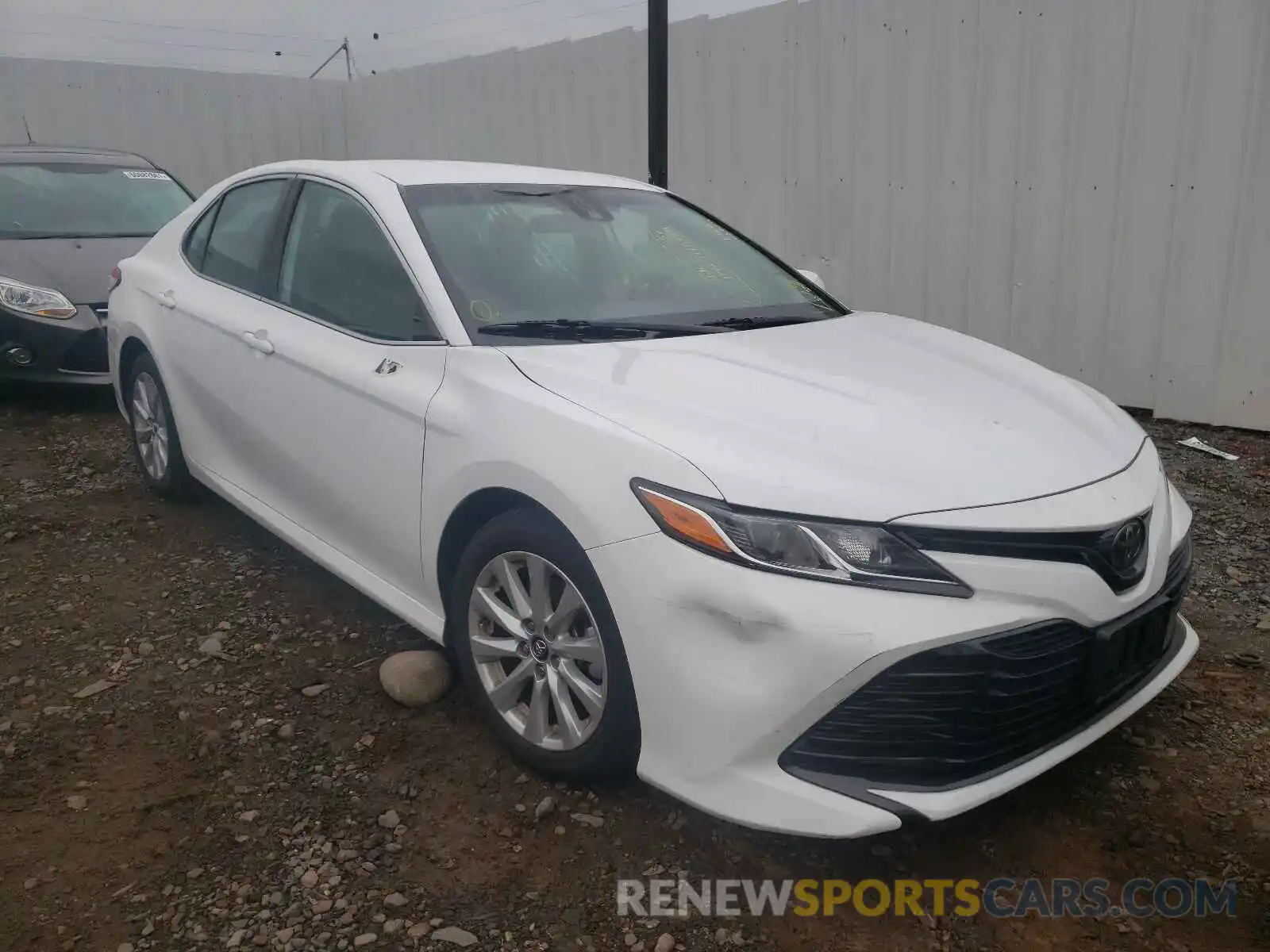 1 Photograph of a damaged car 4T1B11HK1KU769843 TOYOTA CAMRY 2019