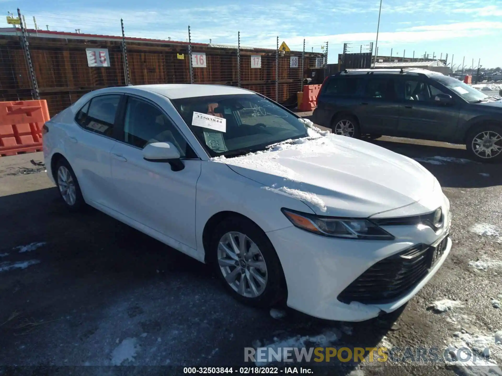 1 Photograph of a damaged car 4T1B11HK1KU770913 TOYOTA CAMRY 2019