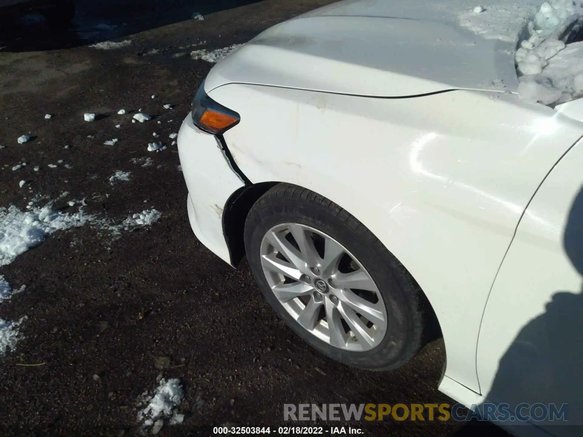 12 Photograph of a damaged car 4T1B11HK1KU770913 TOYOTA CAMRY 2019