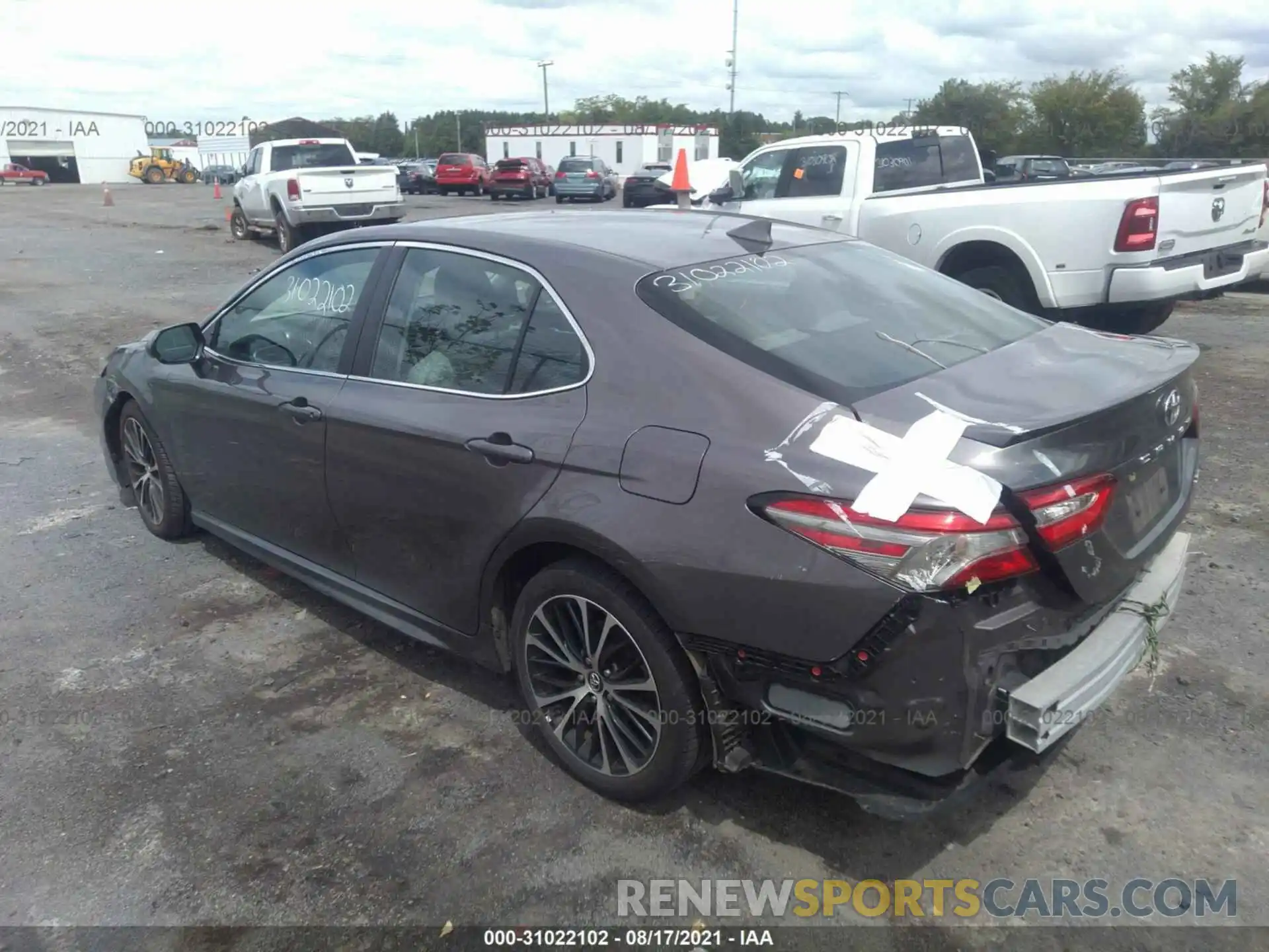 3 Photograph of a damaged car 4T1B11HK1KU770989 TOYOTA CAMRY 2019