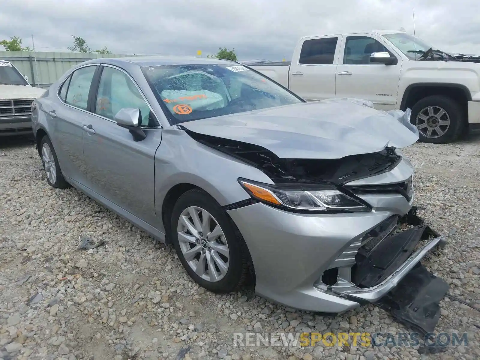 1 Photograph of a damaged car 4T1B11HK1KU772175 TOYOTA CAMRY 2019