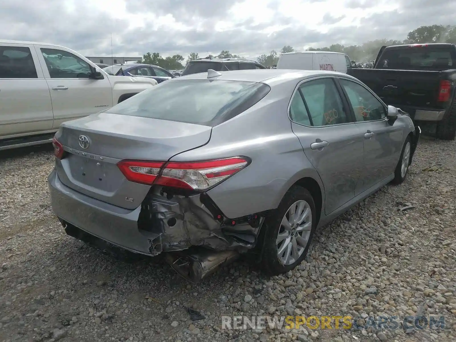 4 Photograph of a damaged car 4T1B11HK1KU772175 TOYOTA CAMRY 2019