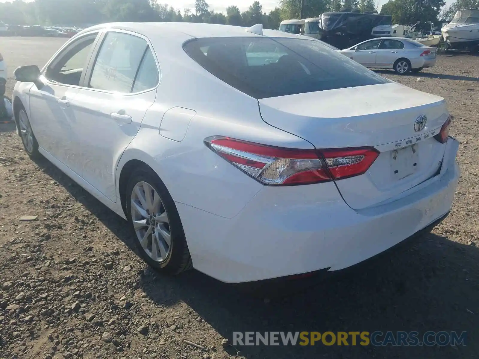 3 Photograph of a damaged car 4T1B11HK1KU772354 TOYOTA CAMRY 2019