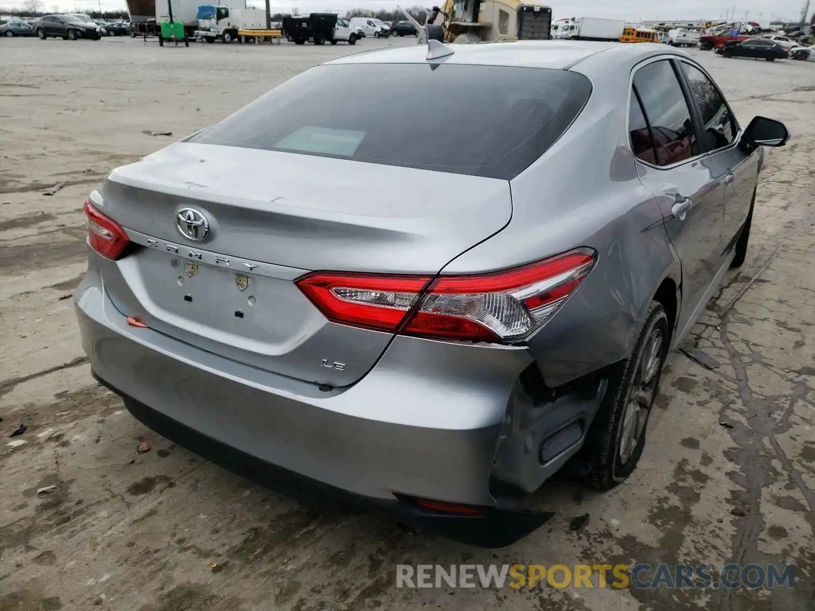 4 Фотография поврежденного автомобиля 4T1B11HK1KU772466 TOYOTA CAMRY 2019