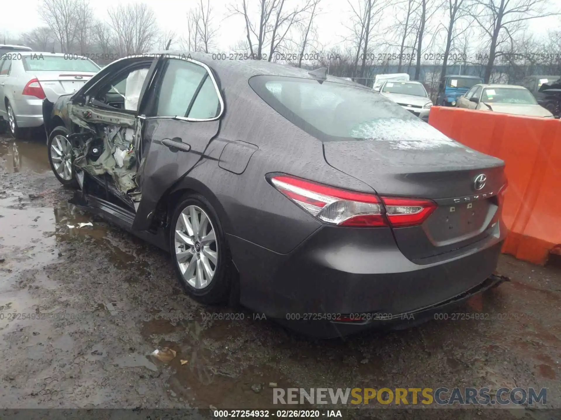 3 Photograph of a damaged car 4T1B11HK1KU772595 TOYOTA CAMRY 2019