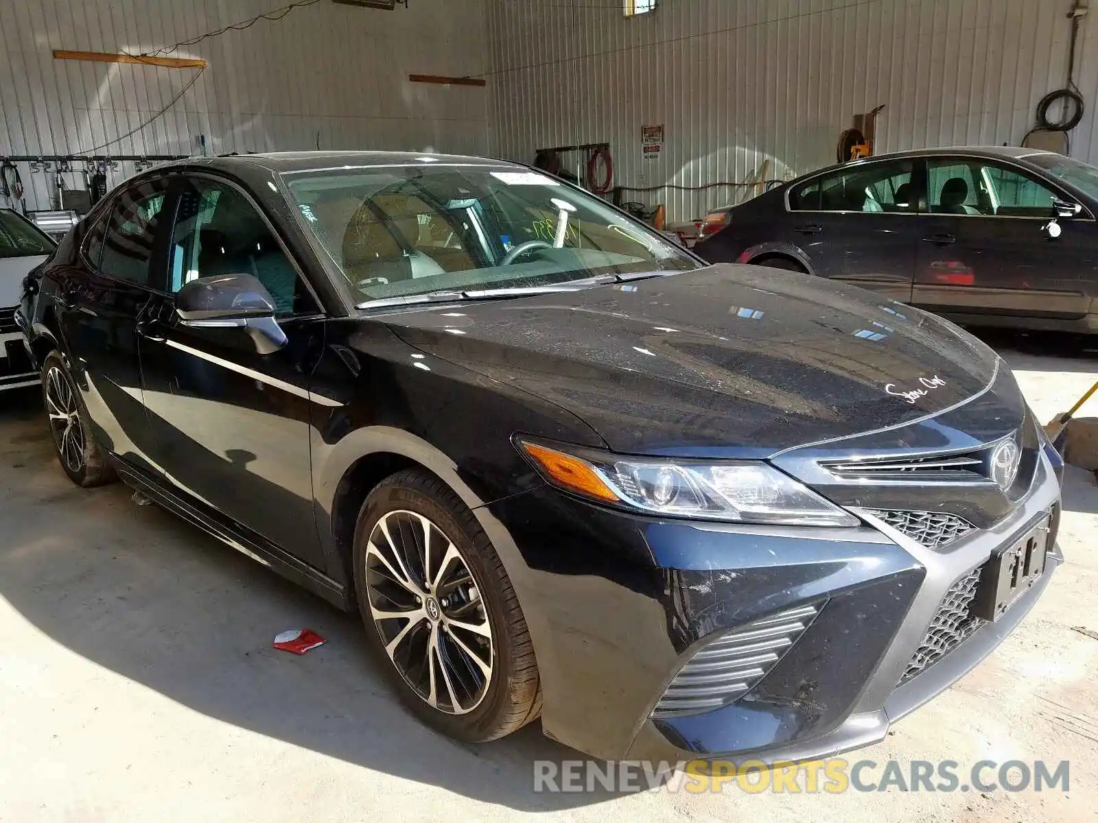 1 Photograph of a damaged car 4T1B11HK1KU772967 TOYOTA CAMRY 2019