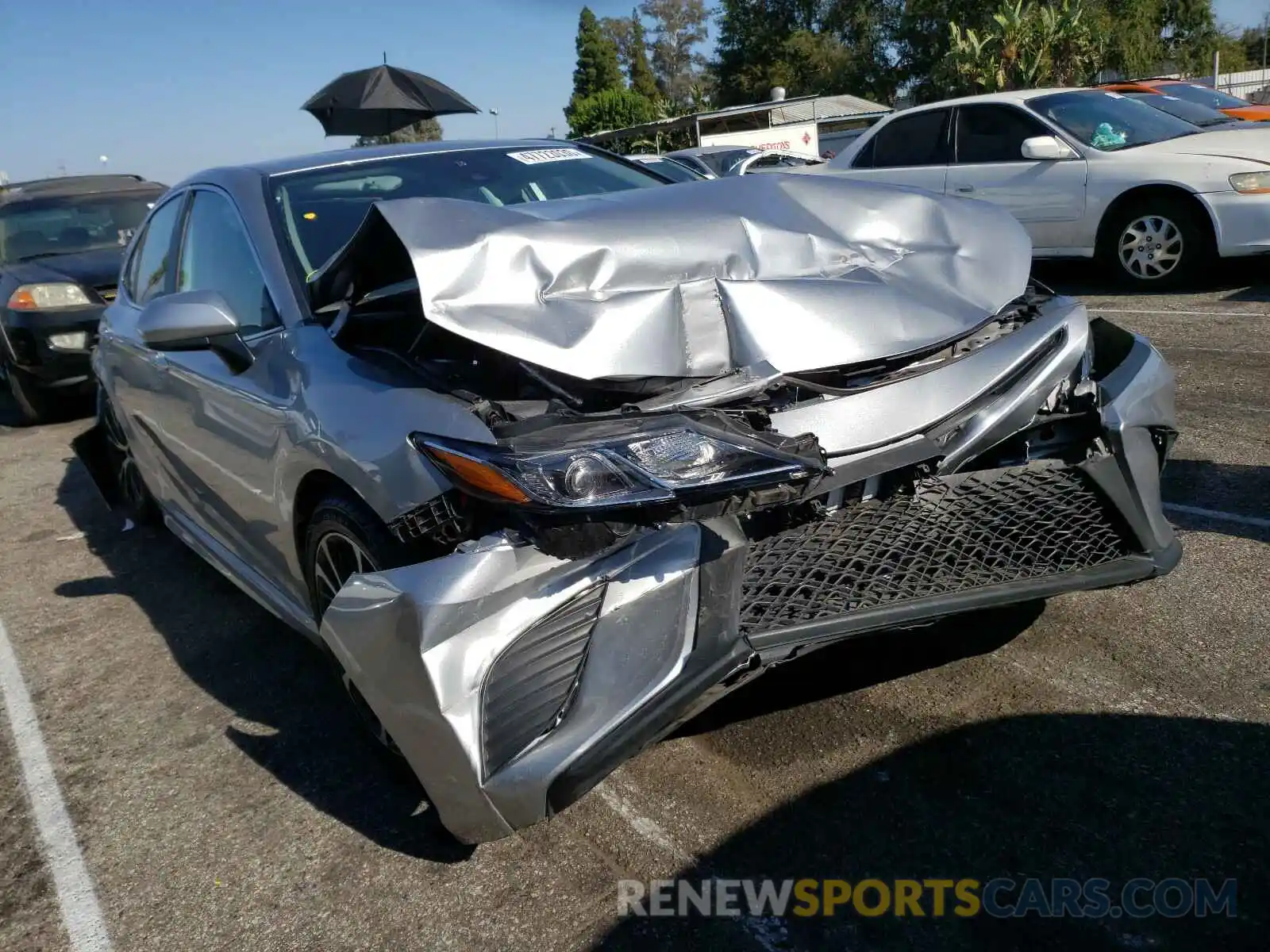 1 Photograph of a damaged car 4T1B11HK1KU773049 TOYOTA CAMRY 2019