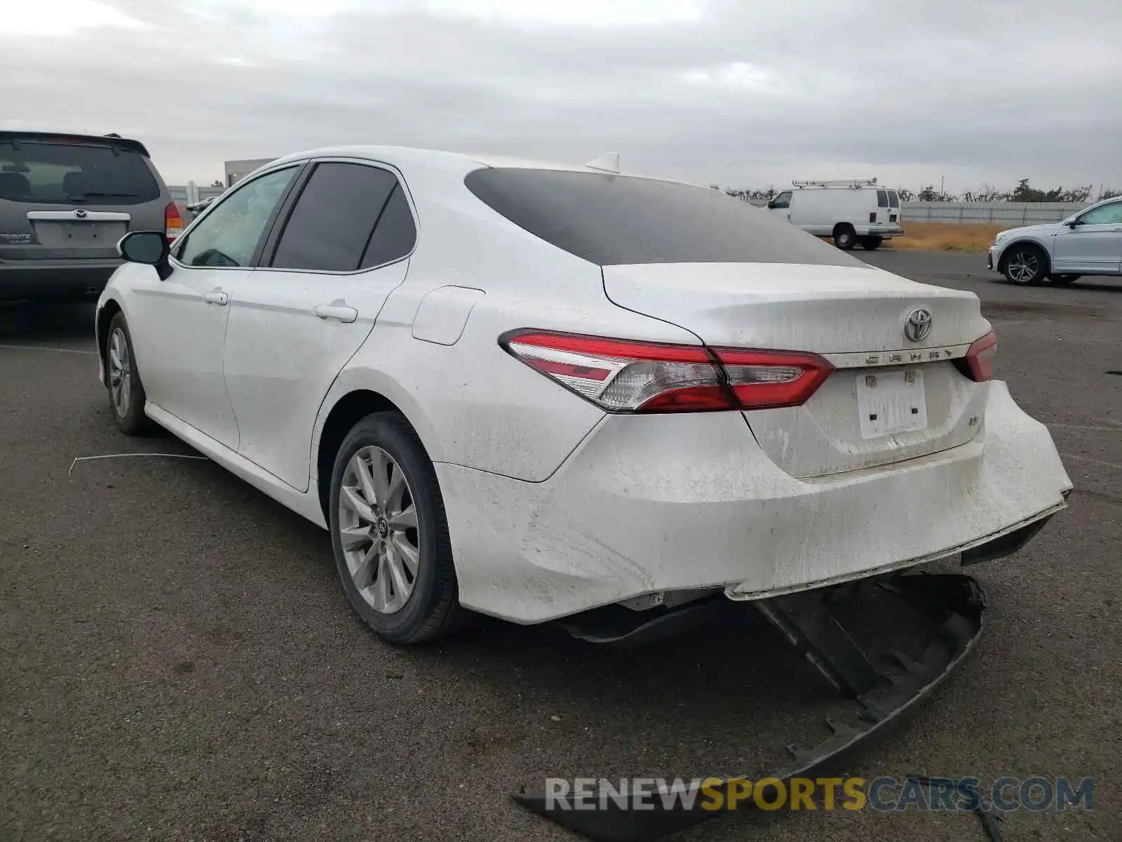 3 Photograph of a damaged car 4T1B11HK1KU773066 TOYOTA CAMRY 2019