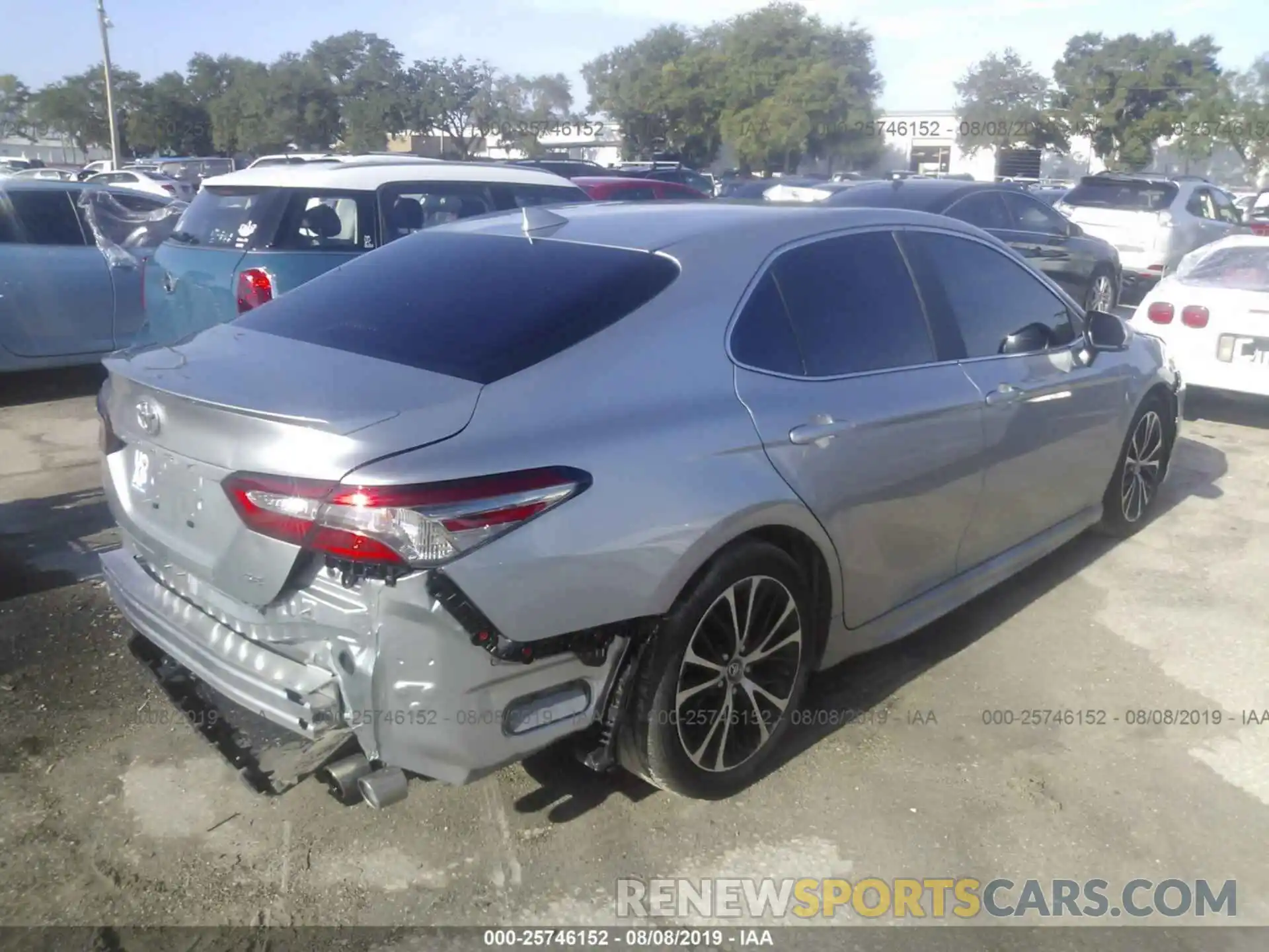 4 Photograph of a damaged car 4T1B11HK1KU773424 TOYOTA CAMRY 2019