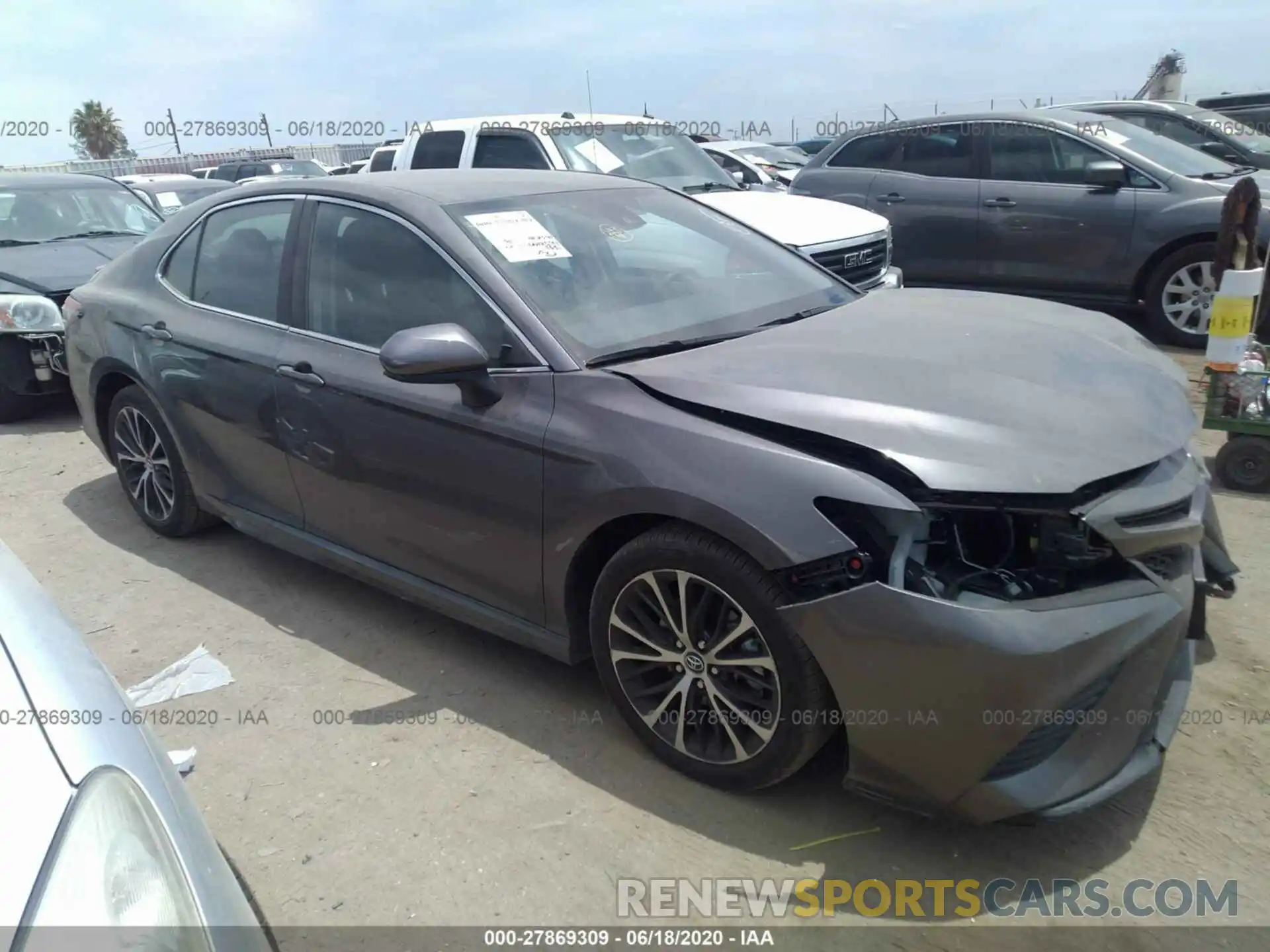 1 Photograph of a damaged car 4T1B11HK1KU773665 TOYOTA CAMRY 2019