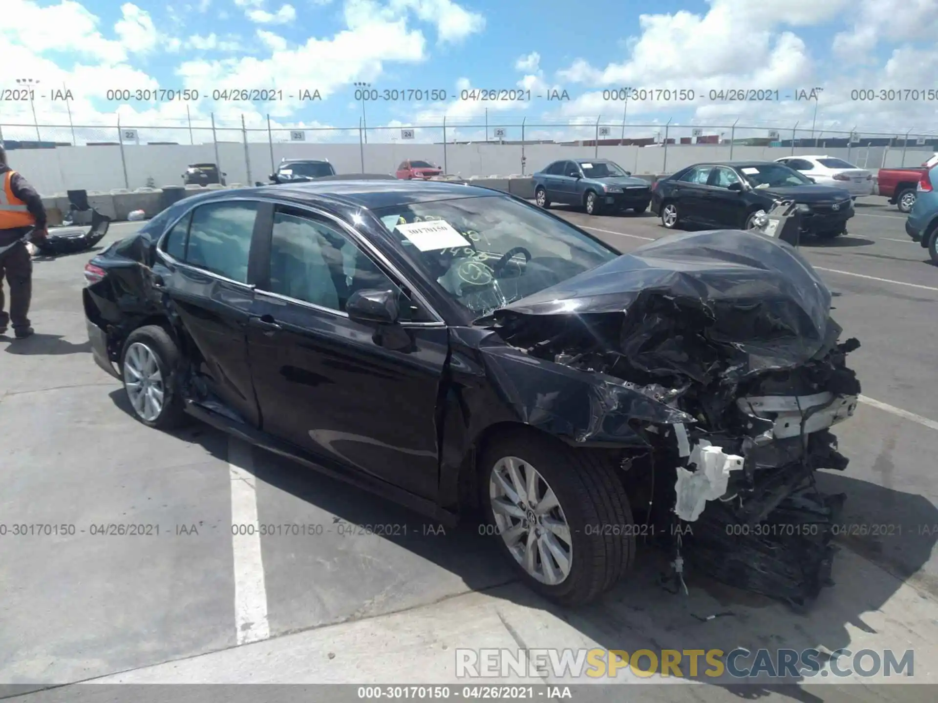 1 Photograph of a damaged car 4T1B11HK1KU777490 TOYOTA CAMRY 2019