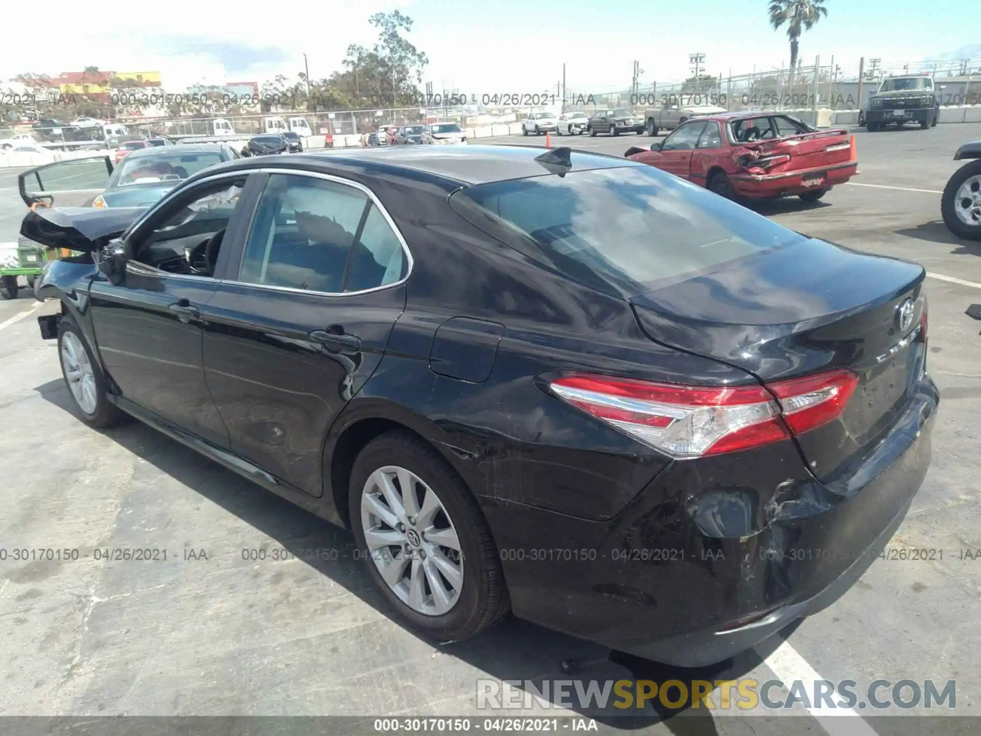 3 Photograph of a damaged car 4T1B11HK1KU777490 TOYOTA CAMRY 2019