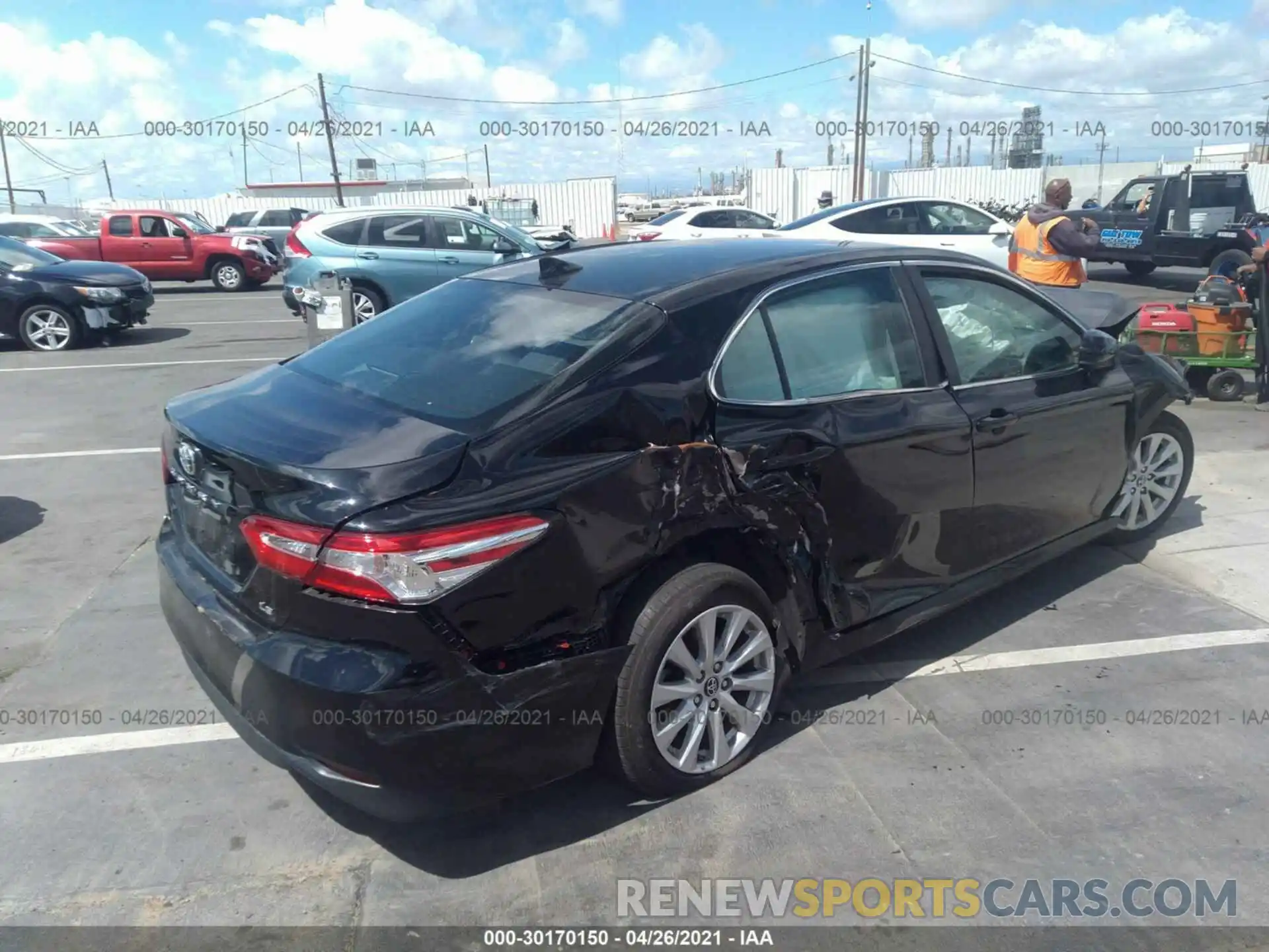 4 Photograph of a damaged car 4T1B11HK1KU777490 TOYOTA CAMRY 2019