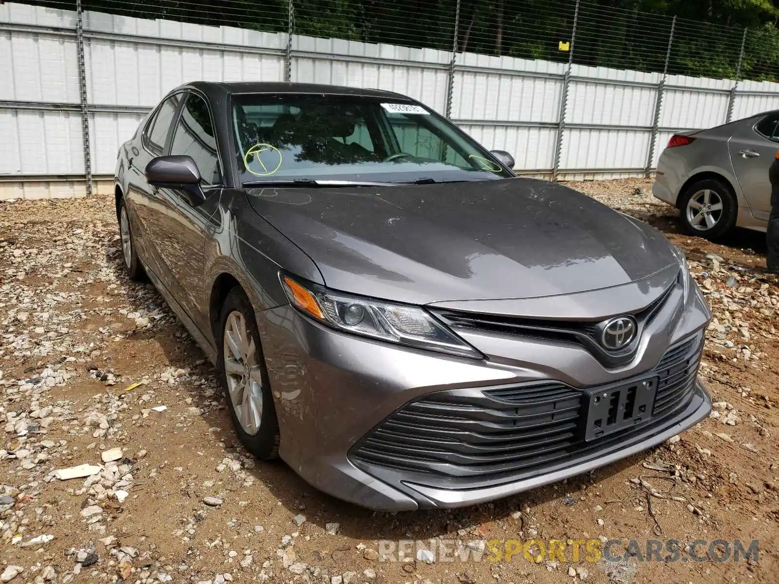 1 Photograph of a damaged car 4T1B11HK1KU778722 TOYOTA CAMRY 2019