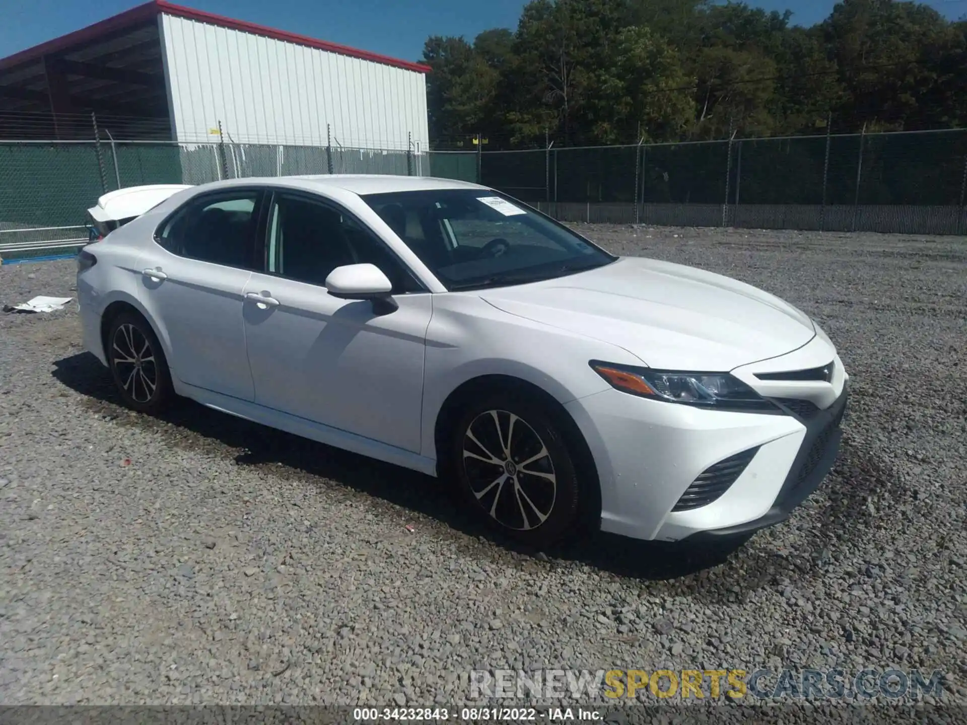 1 Photograph of a damaged car 4T1B11HK1KU778946 TOYOTA CAMRY 2019