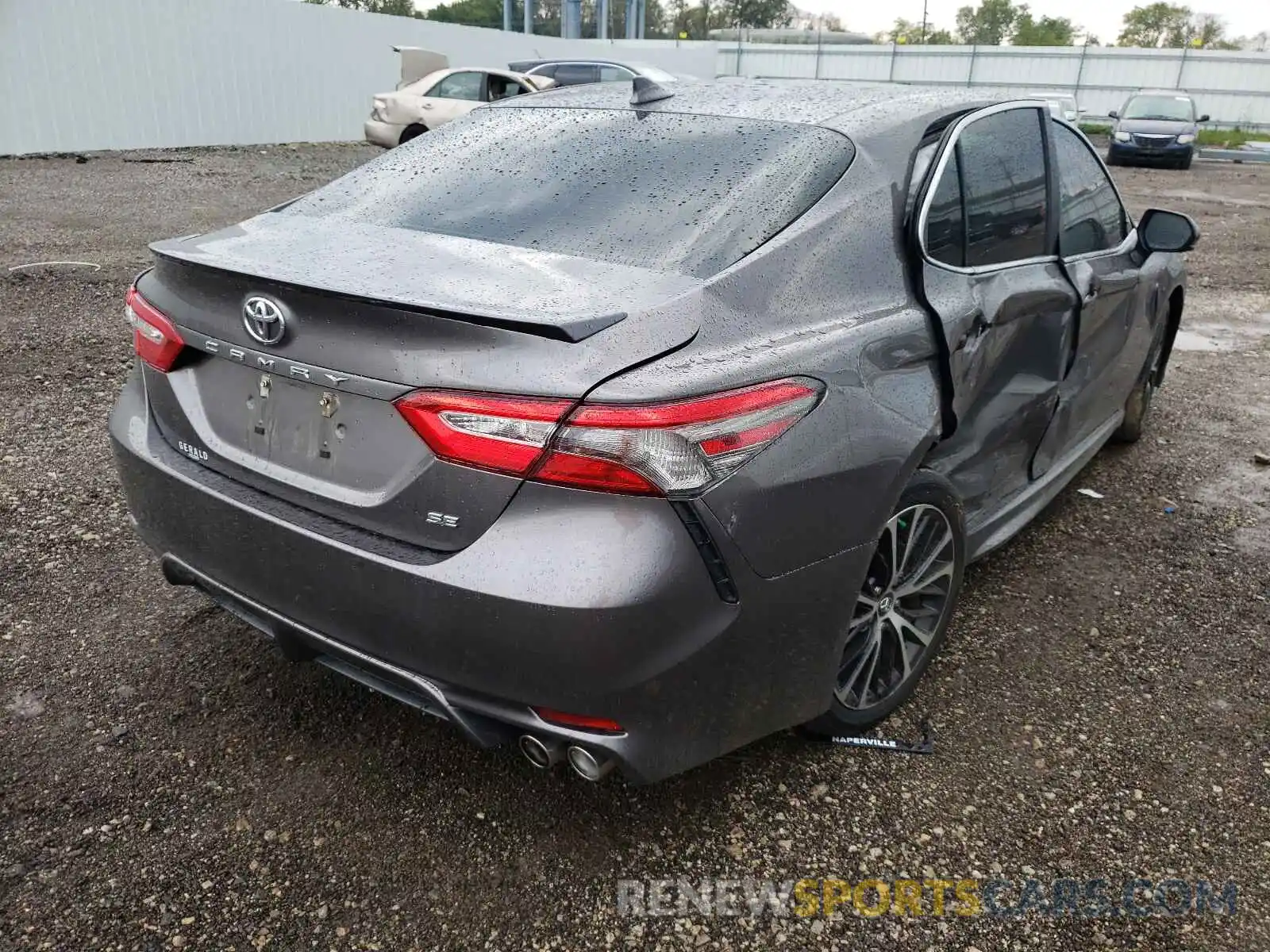 4 Фотография поврежденного автомобиля 4T1B11HK1KU779112 TOYOTA CAMRY 2019