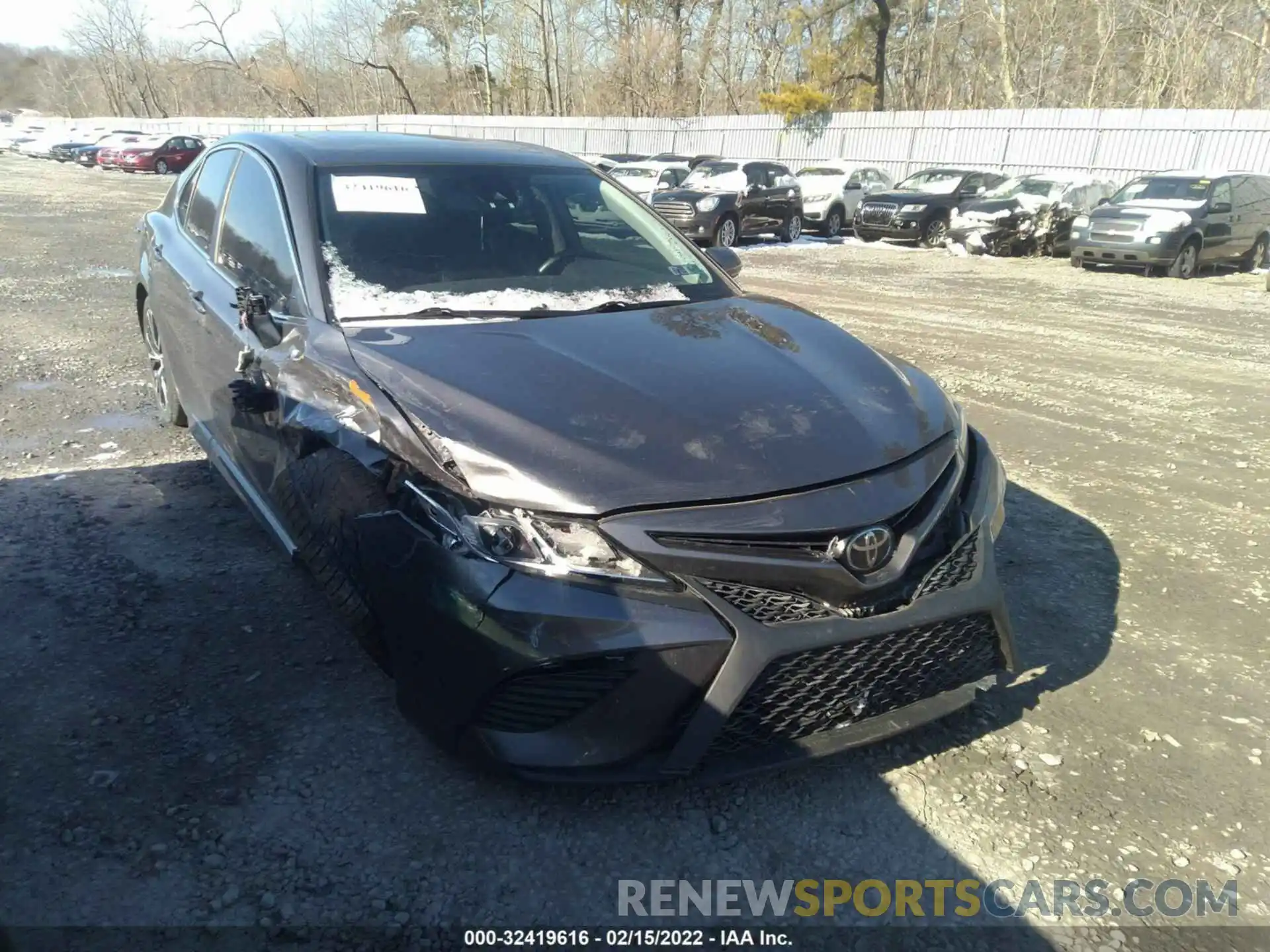 1 Photograph of a damaged car 4T1B11HK1KU780731 TOYOTA CAMRY 2019