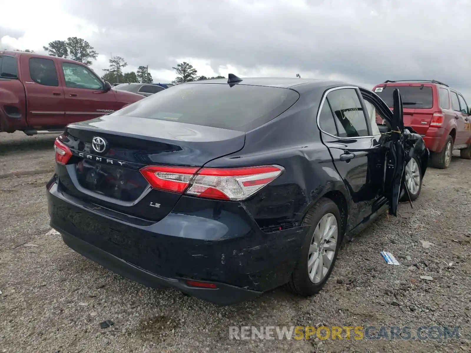 4 Photograph of a damaged car 4T1B11HK1KU781944 TOYOTA CAMRY 2019