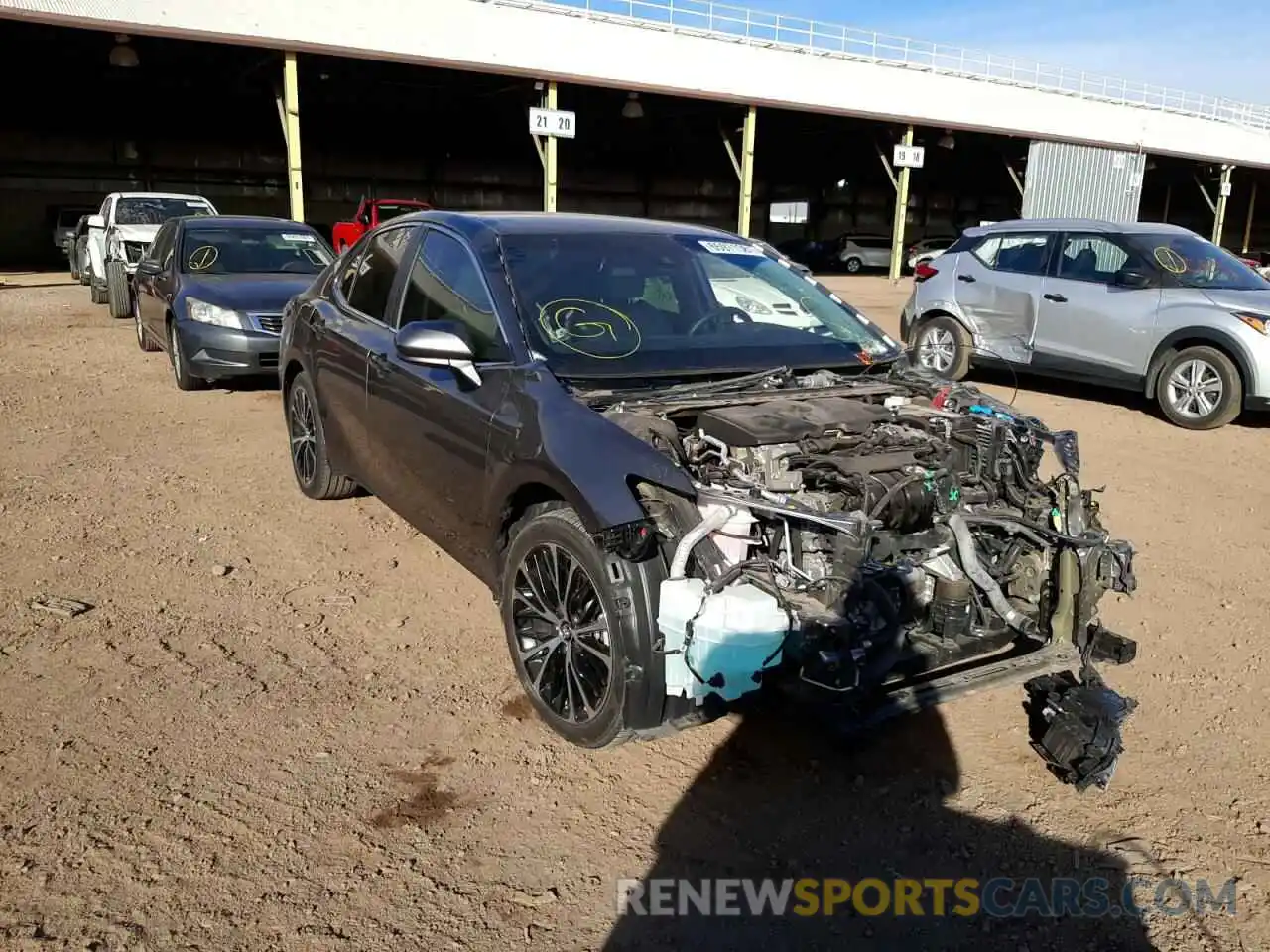 1 Photograph of a damaged car 4T1B11HK1KU782608 TOYOTA CAMRY 2019