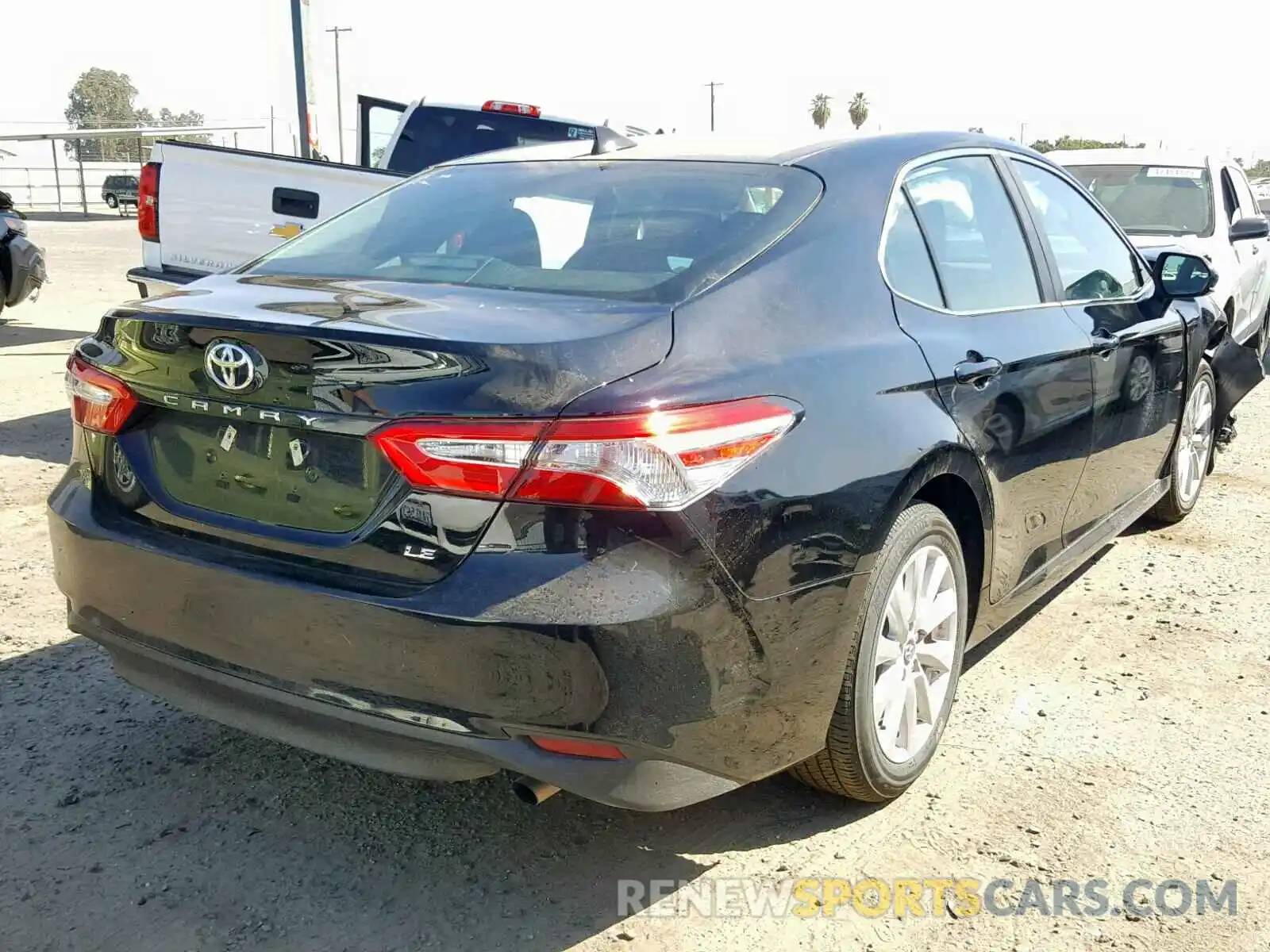 4 Фотография поврежденного автомобиля 4T1B11HK1KU782690 TOYOTA CAMRY 2019