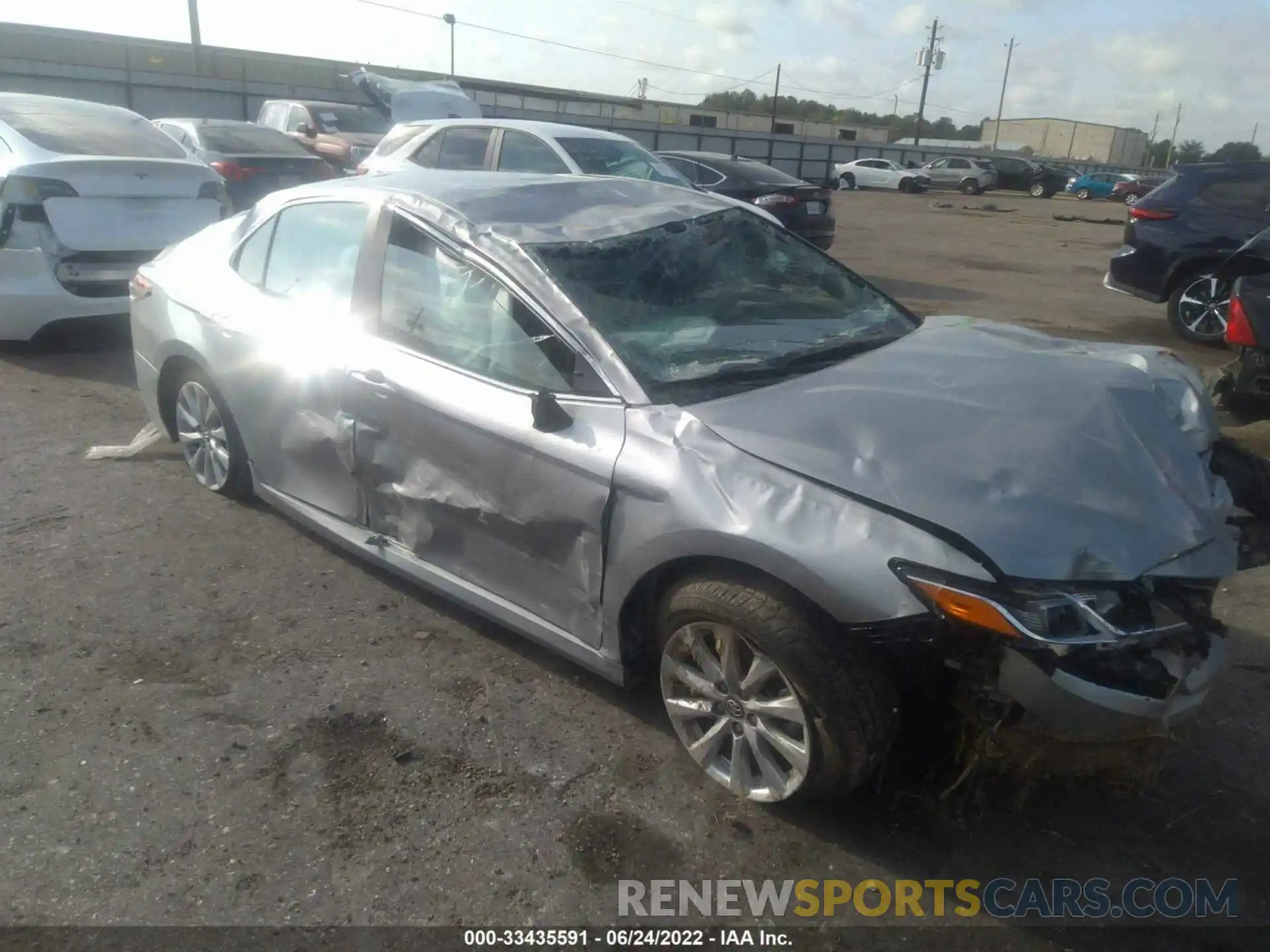 1 Photograph of a damaged car 4T1B11HK1KU783662 TOYOTA CAMRY 2019