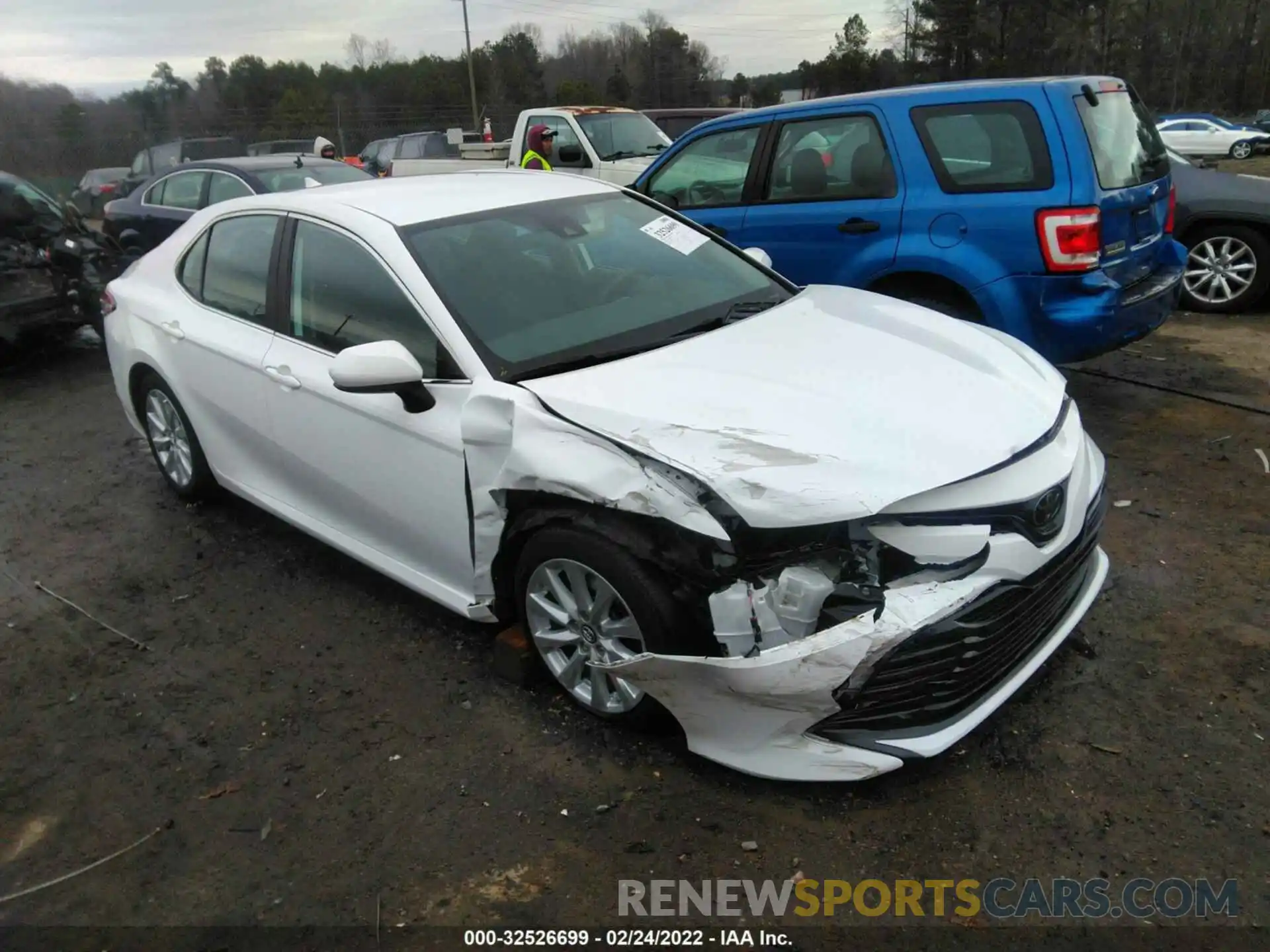 1 Photograph of a damaged car 4T1B11HK1KU784150 TOYOTA CAMRY 2019