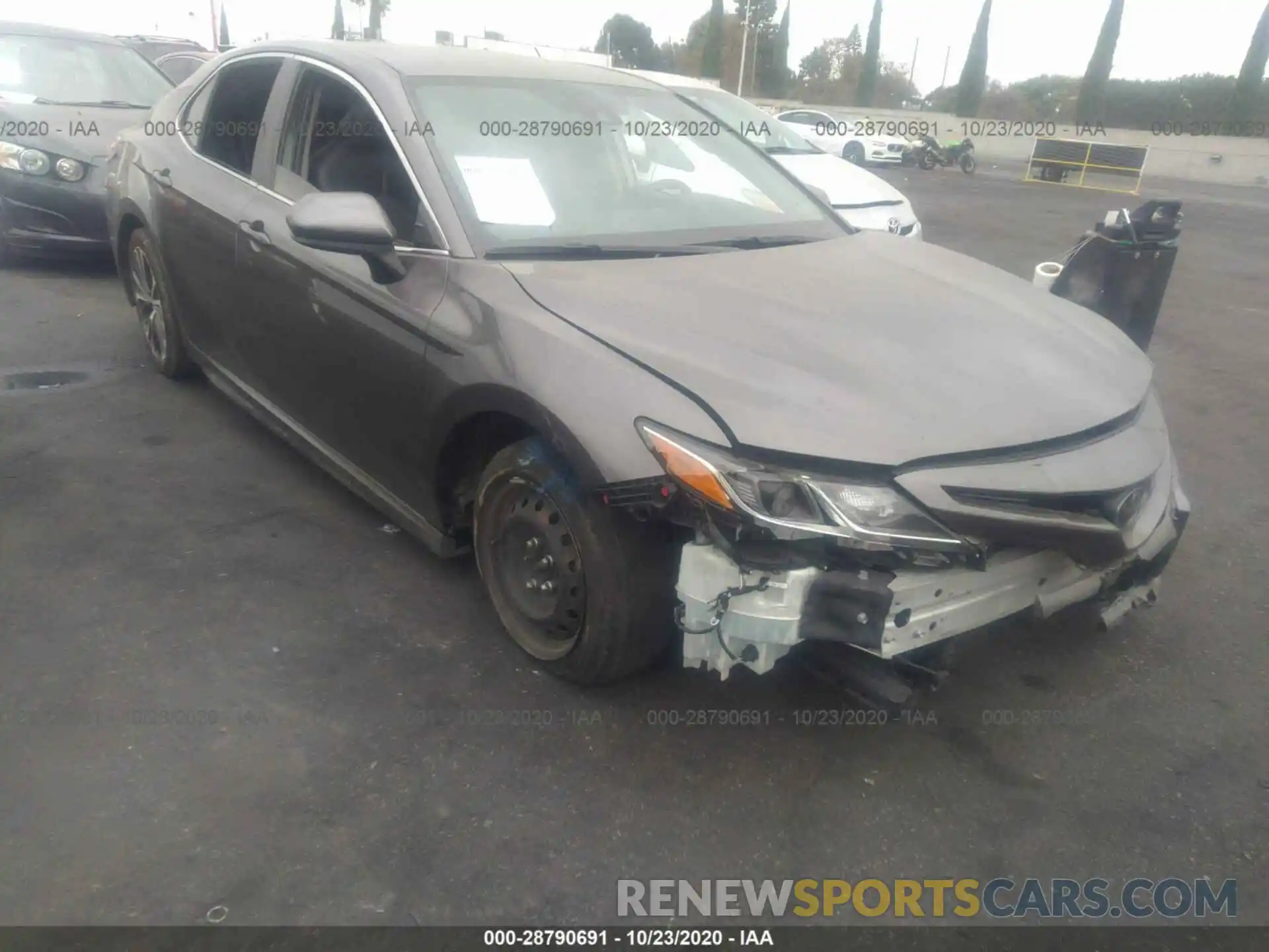 1 Photograph of a damaged car 4T1B11HK1KU784701 TOYOTA CAMRY 2019