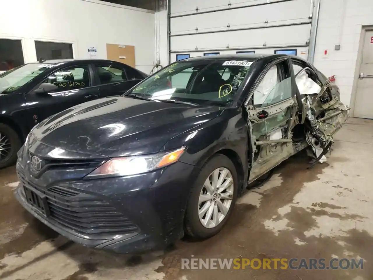 2 Photograph of a damaged car 4T1B11HK1KU786271 TOYOTA CAMRY 2019