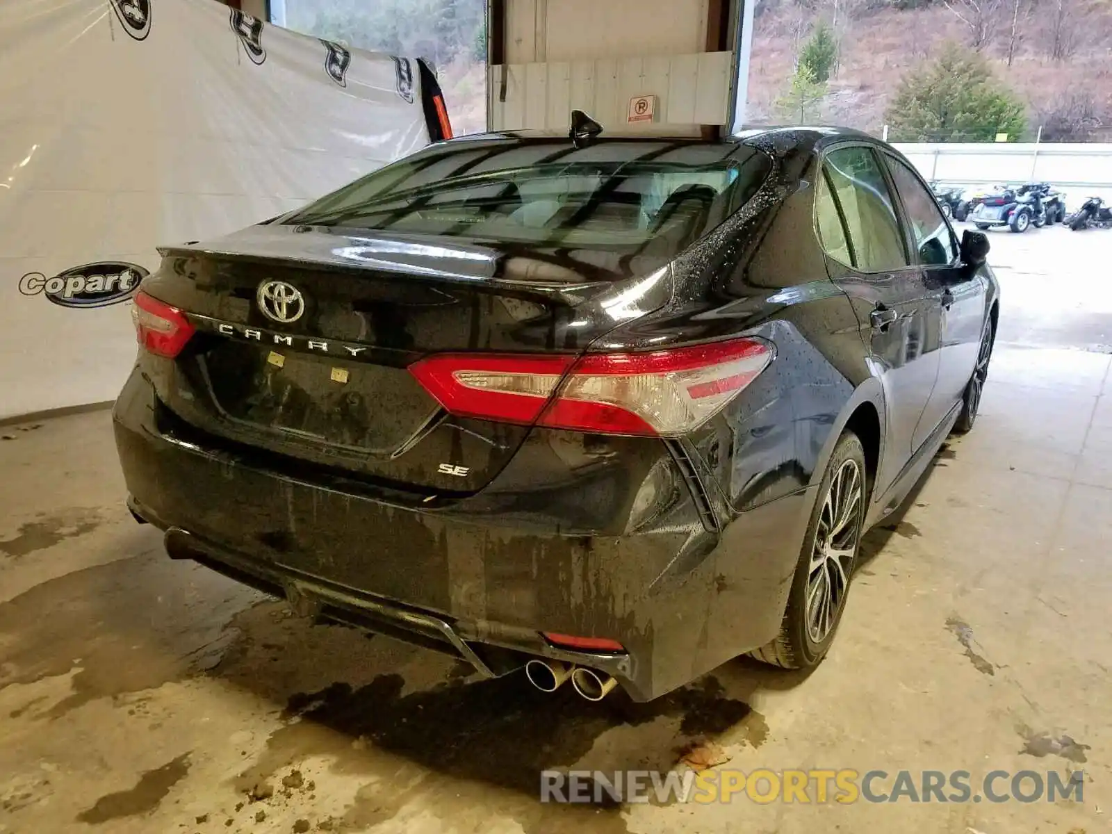 4 Photograph of a damaged car 4T1B11HK1KU787372 TOYOTA CAMRY 2019