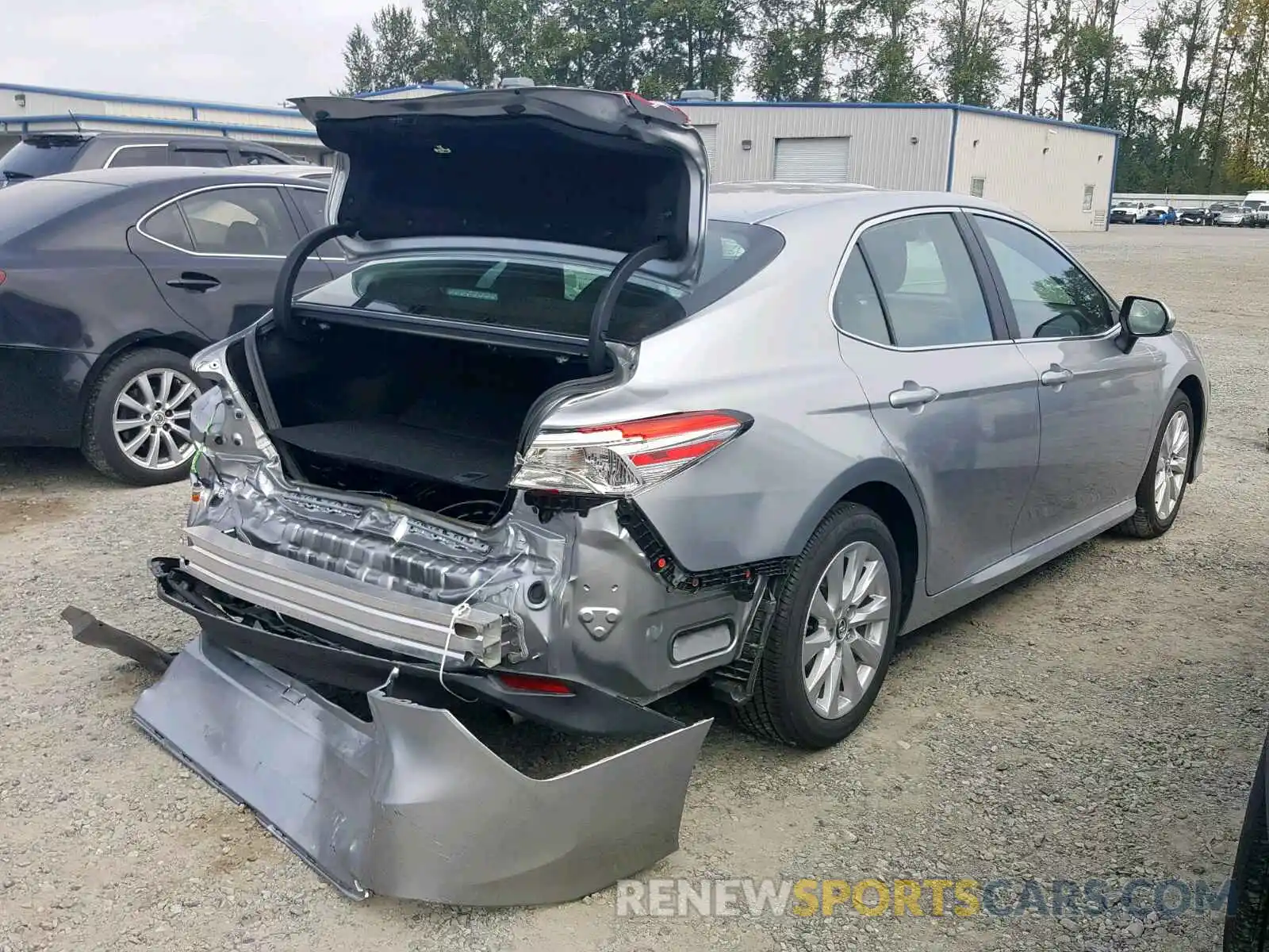 4 Photograph of a damaged car 4T1B11HK1KU788635 TOYOTA CAMRY 2019