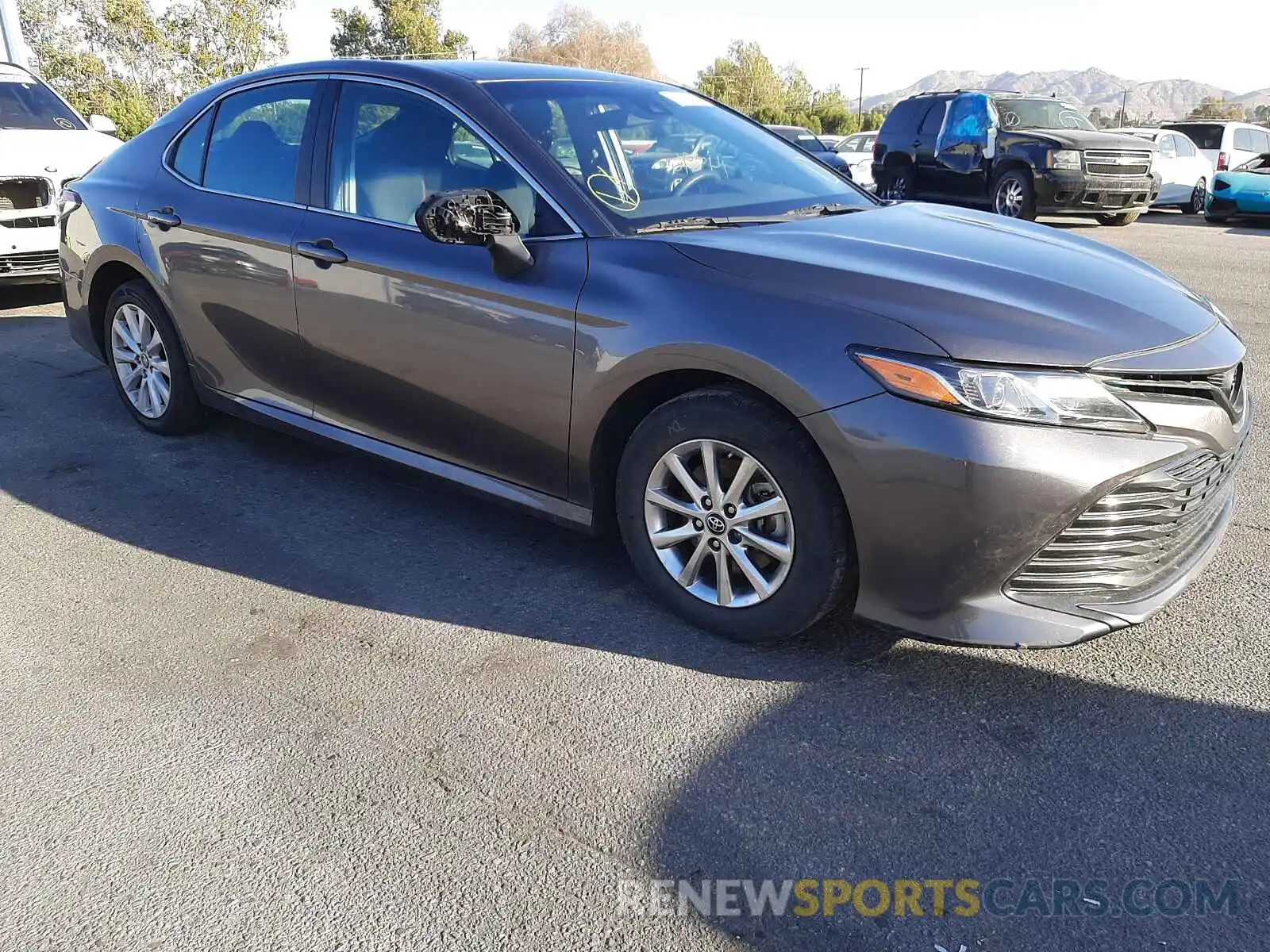 1 Photograph of a damaged car 4T1B11HK1KU789123 TOYOTA CAMRY 2019