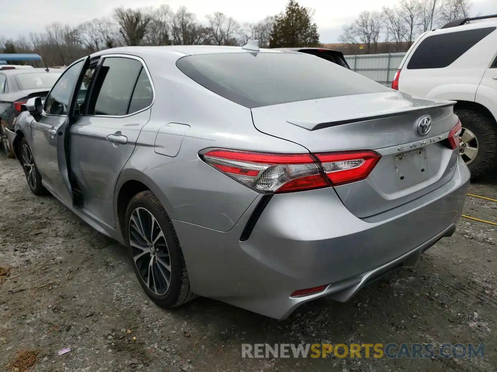 3 Photograph of a damaged car 4T1B11HK1KU789767 TOYOTA CAMRY 2019