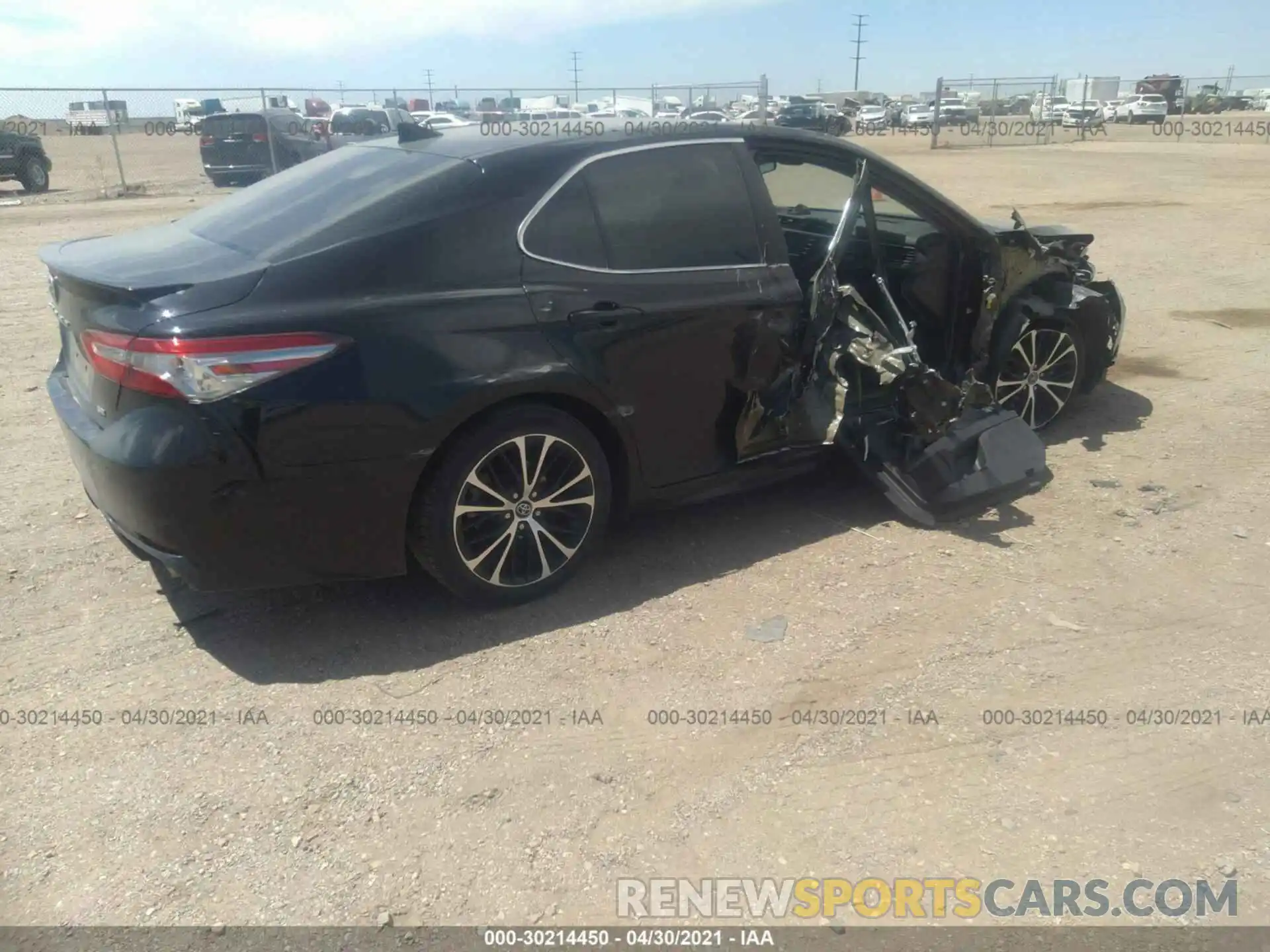 4 Photograph of a damaged car 4T1B11HK1KU791261 TOYOTA CAMRY 2019