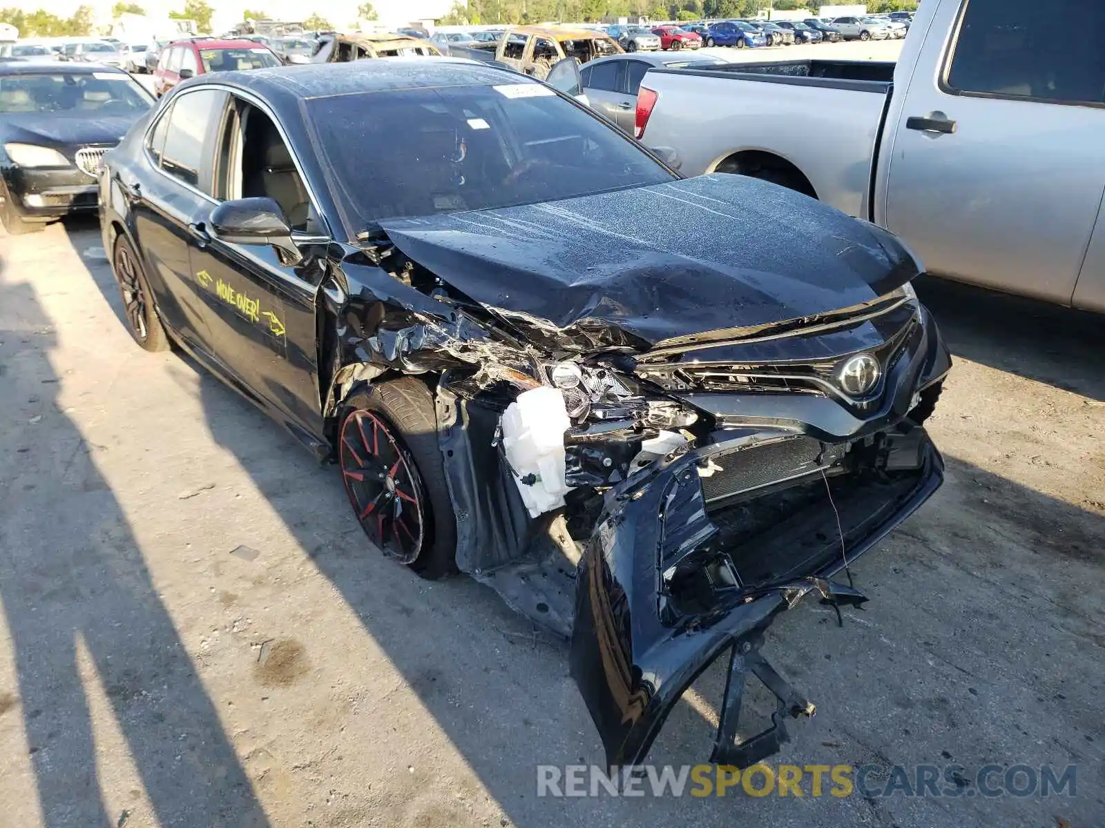 1 Photograph of a damaged car 4T1B11HK1KU791325 TOYOTA CAMRY 2019