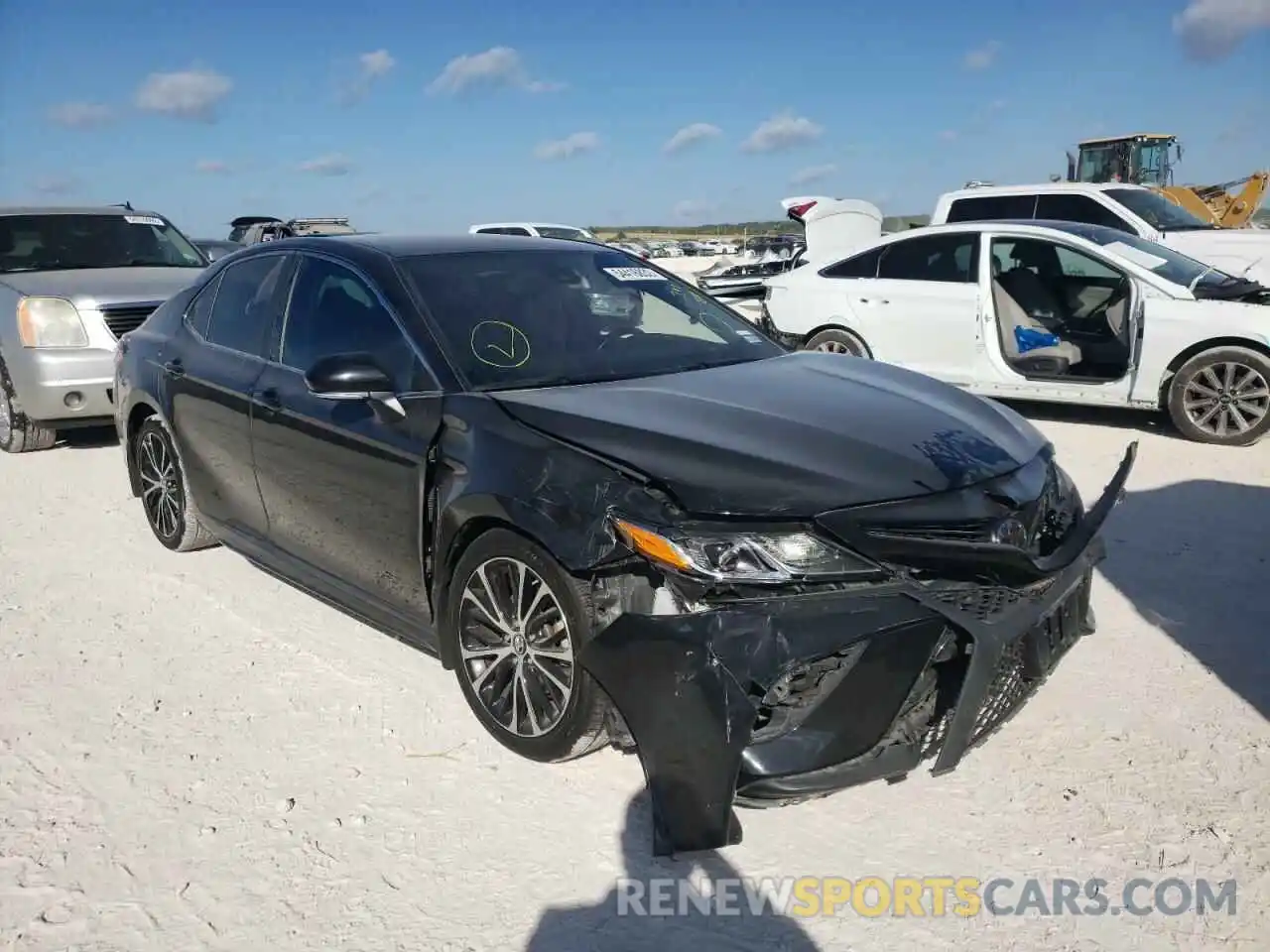 1 Photograph of a damaged car 4T1B11HK1KU792281 TOYOTA CAMRY 2019