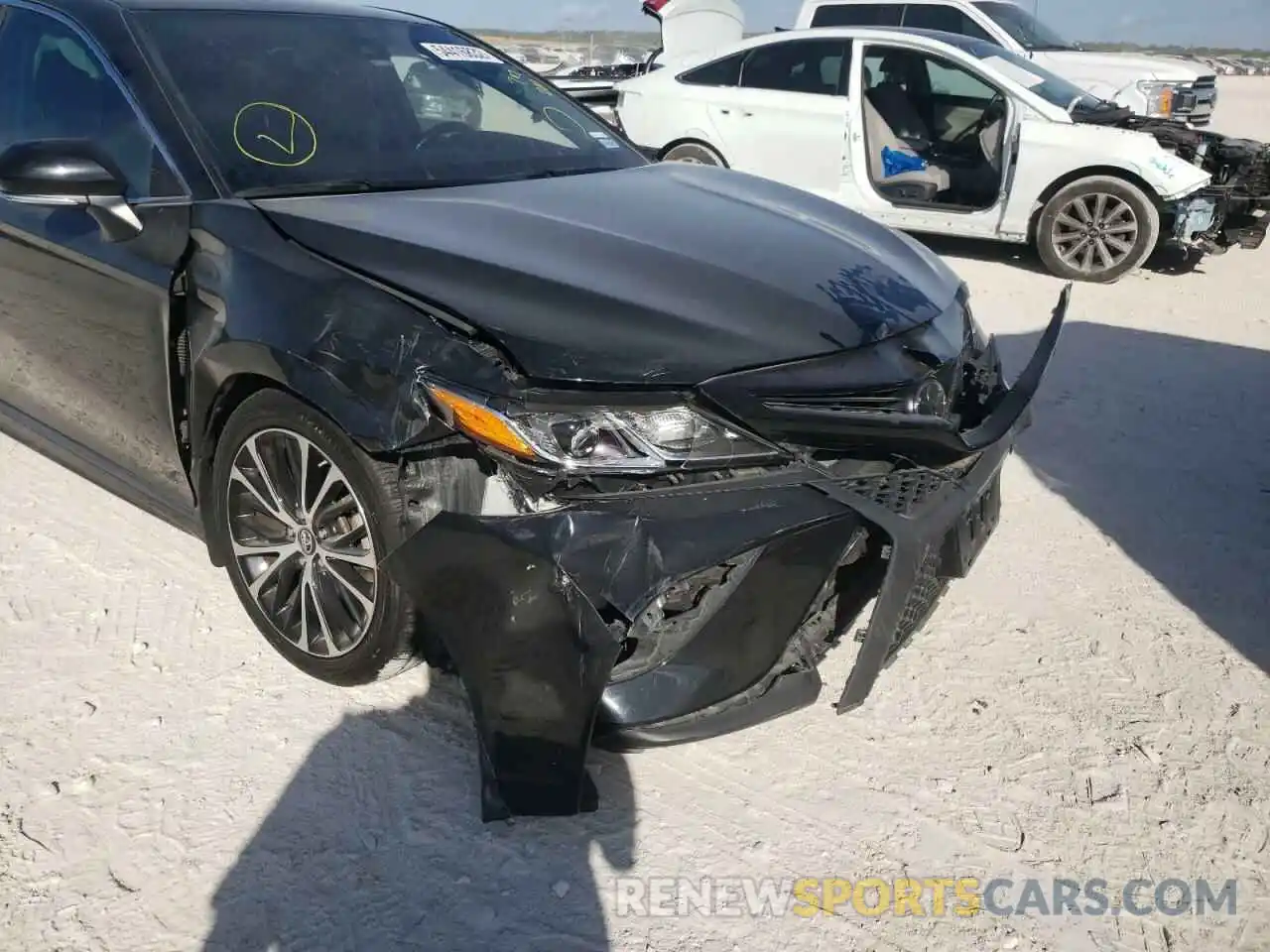 9 Photograph of a damaged car 4T1B11HK1KU792281 TOYOTA CAMRY 2019